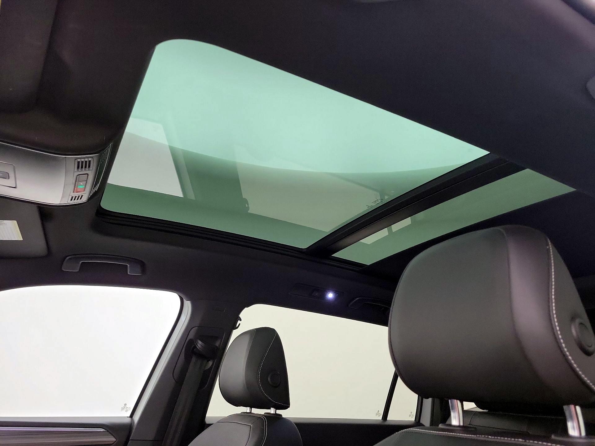 Thumbnail: 2022 Volkswagen Tiguan - 20