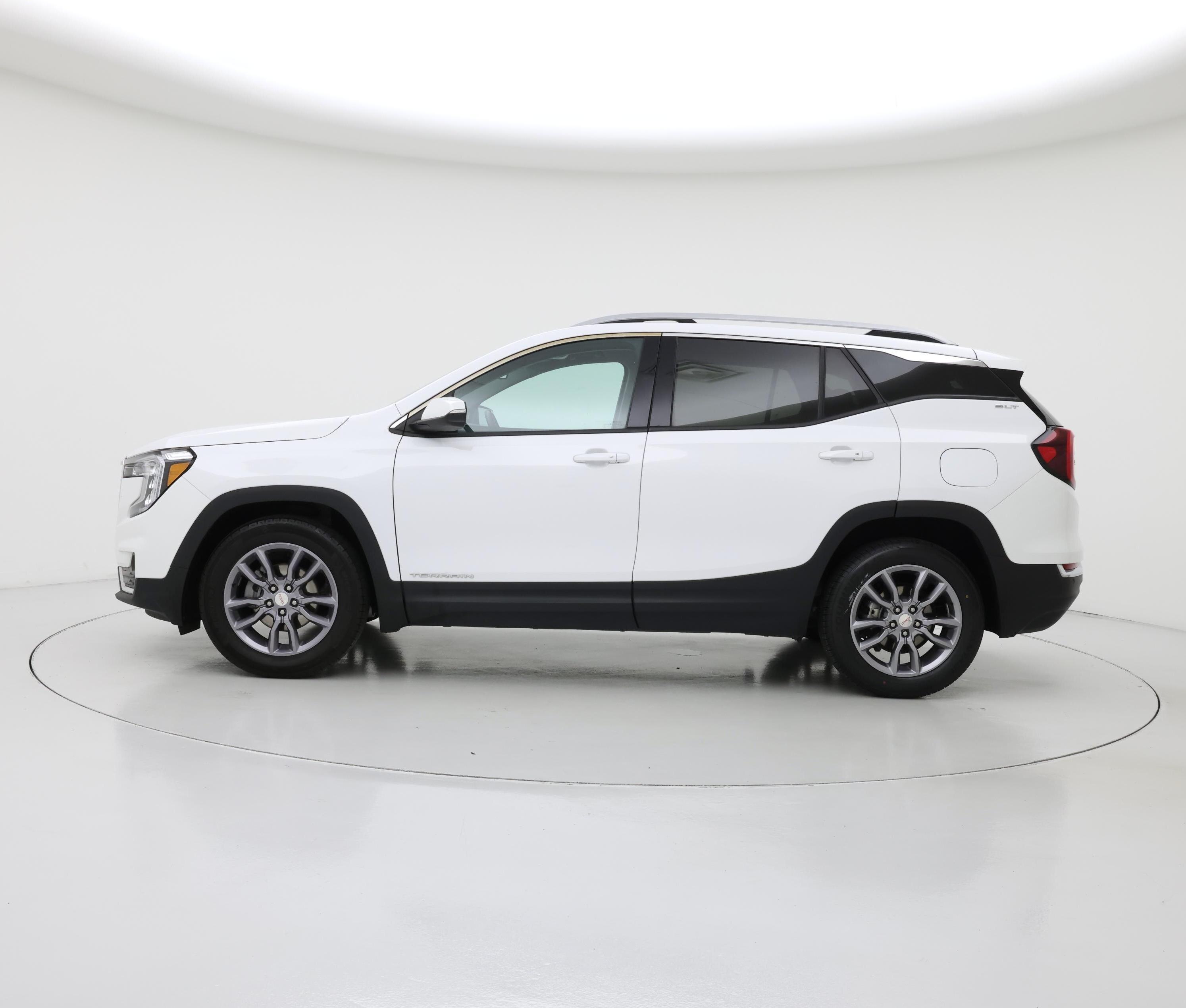 Thumbnail: 2022 GMC Terrain - 3