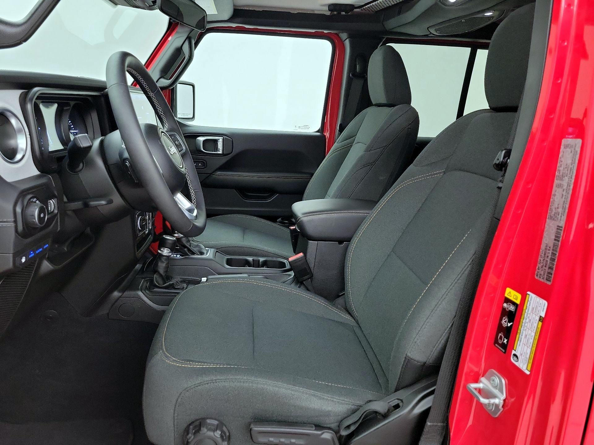 Thumbnail: 2025 Jeep Wrangler - 11