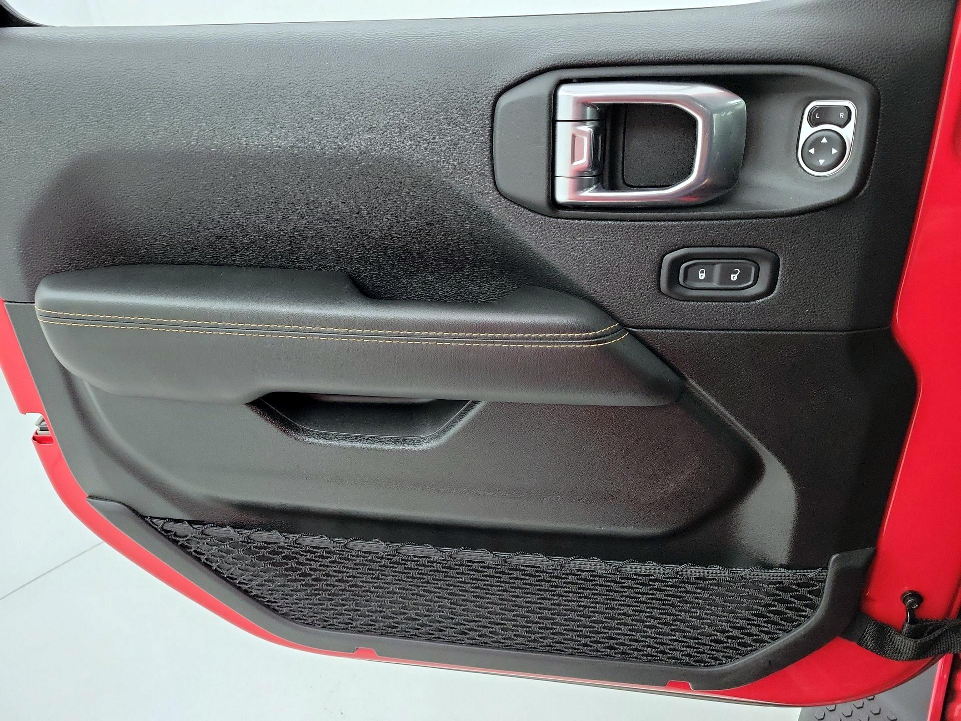 Thumbnail: 2025 Jeep Wrangler - 12