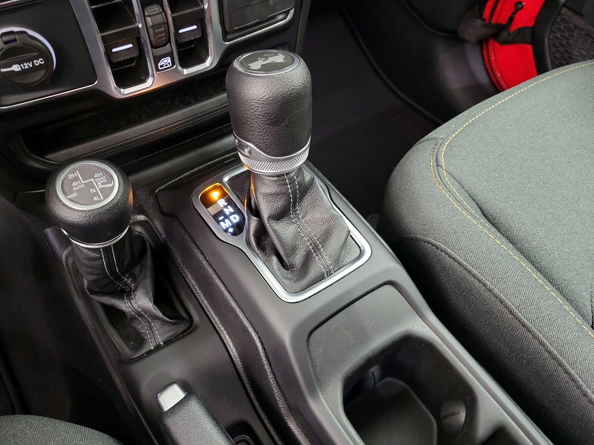 Thumbnail: 2025 Jeep Wrangler - 17