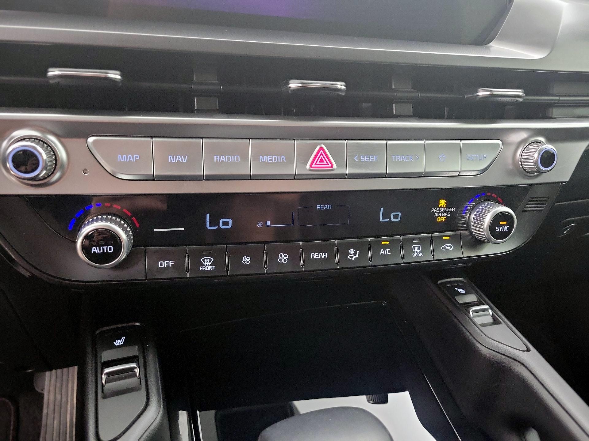 Thumbnail: 2025 Kia Telluride - 16