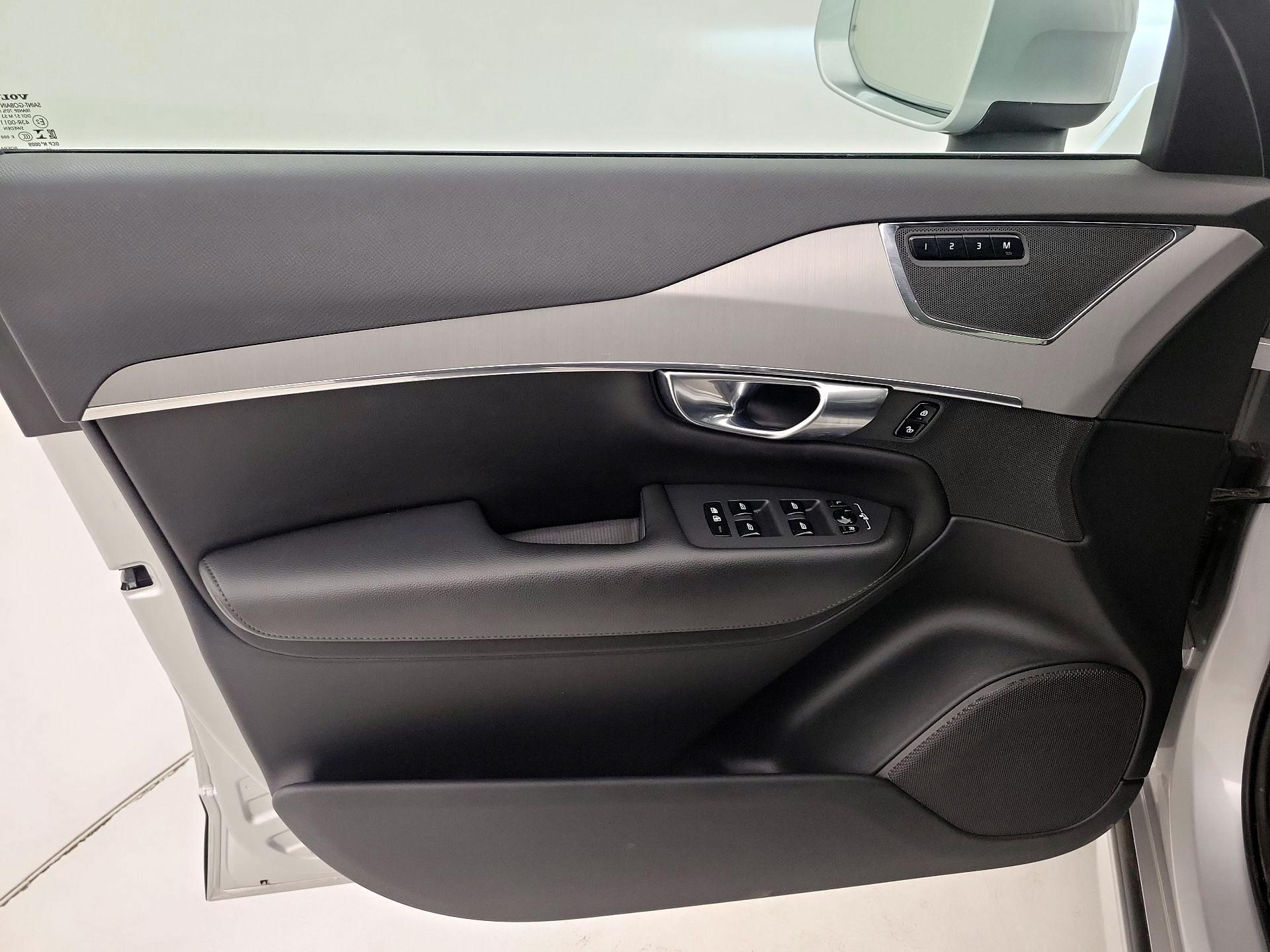 Thumbnail: 2022 Volvo XC90 - 12