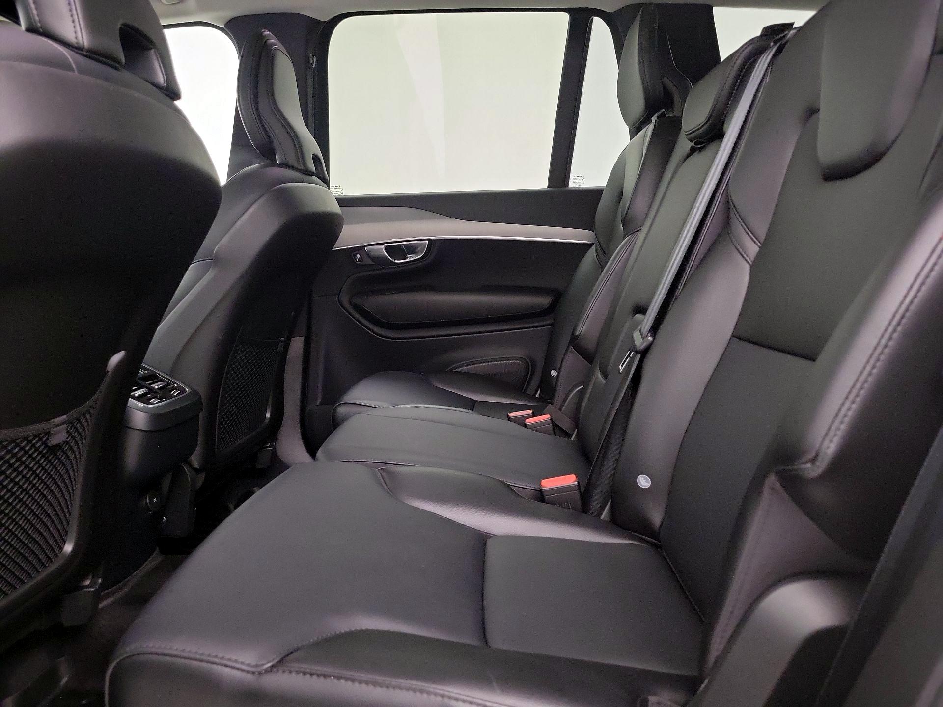 Thumbnail: 2022 Volvo XC90 - 19