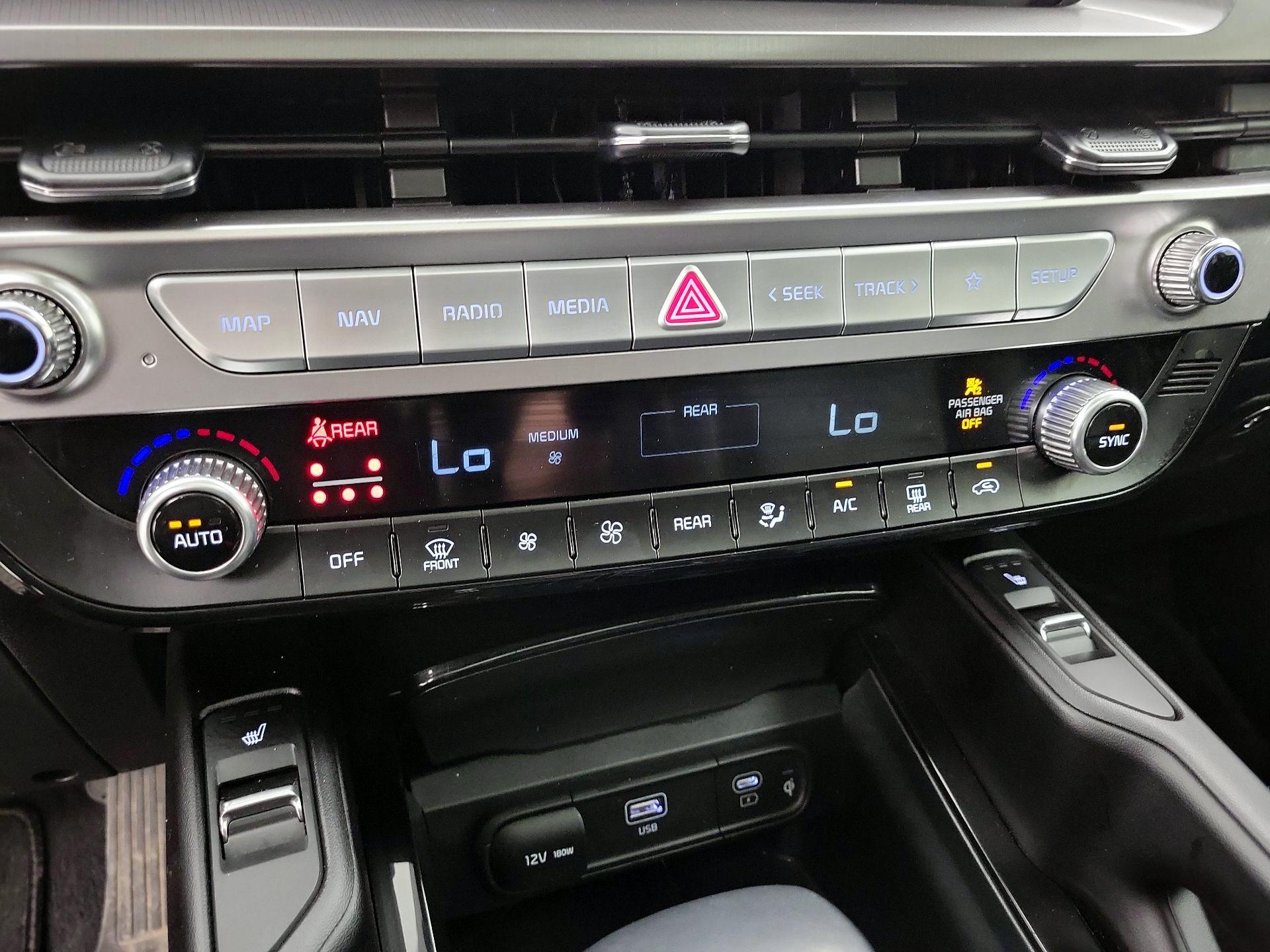 Thumbnail: 2025 Kia Telluride - 17