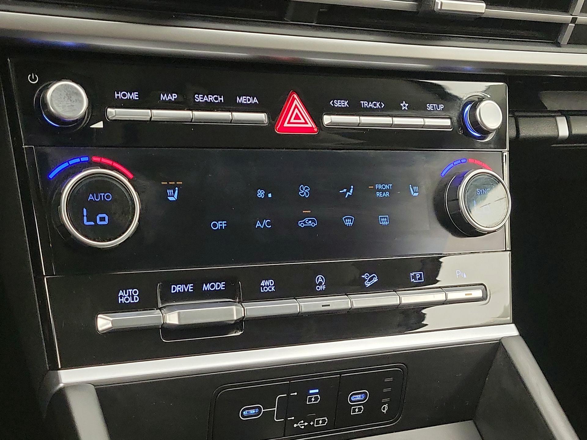 Thumbnail: 2024 Hyundai Santa Fe - 16