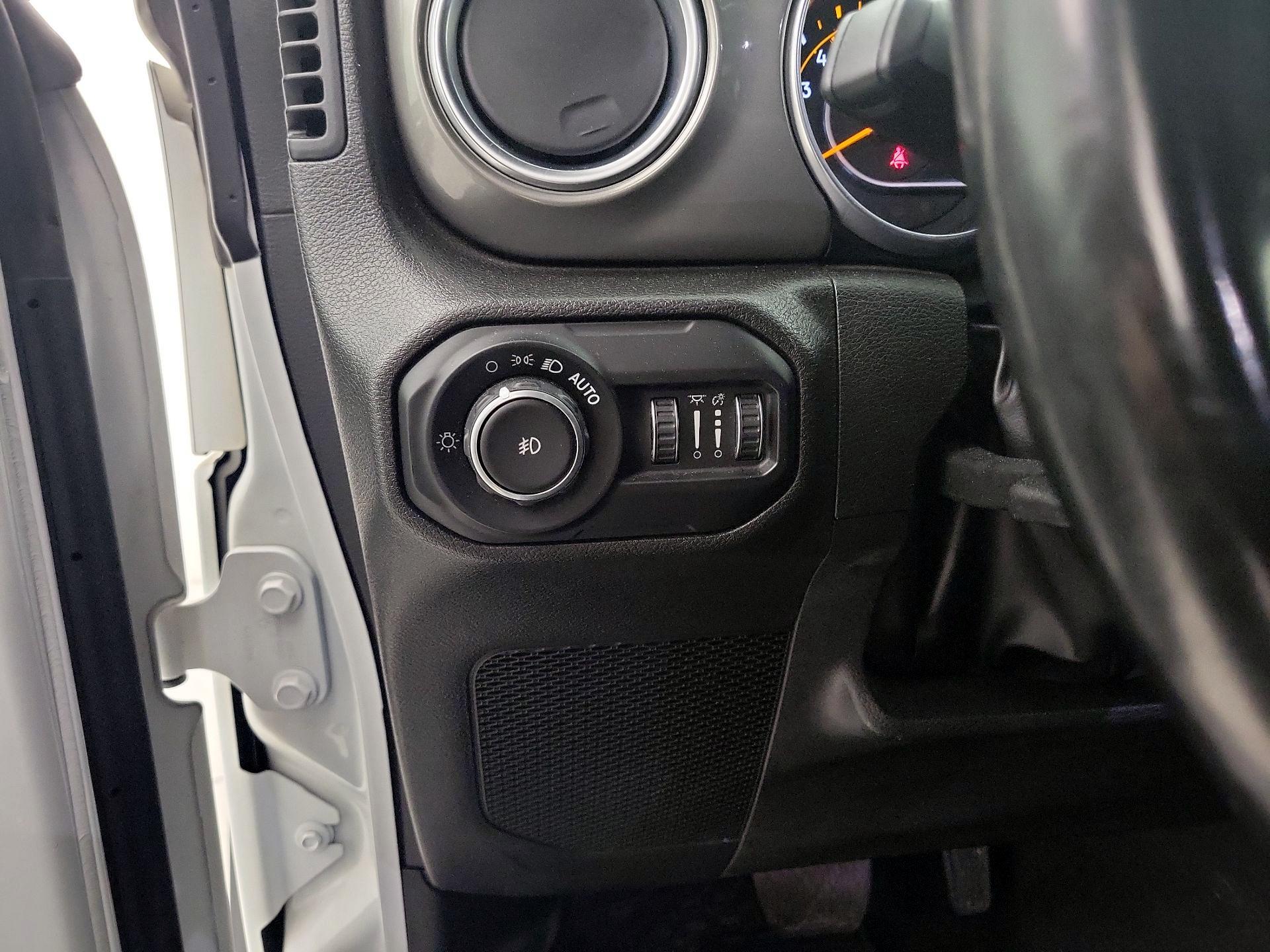 Thumbnail: 2022 Jeep Wrangler - 13