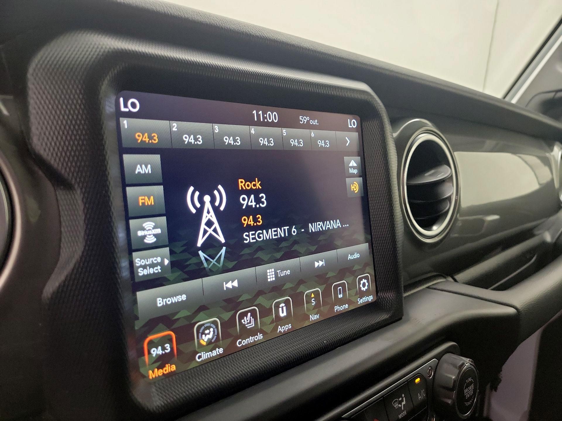 Thumbnail: 2022 Jeep Wrangler - 16