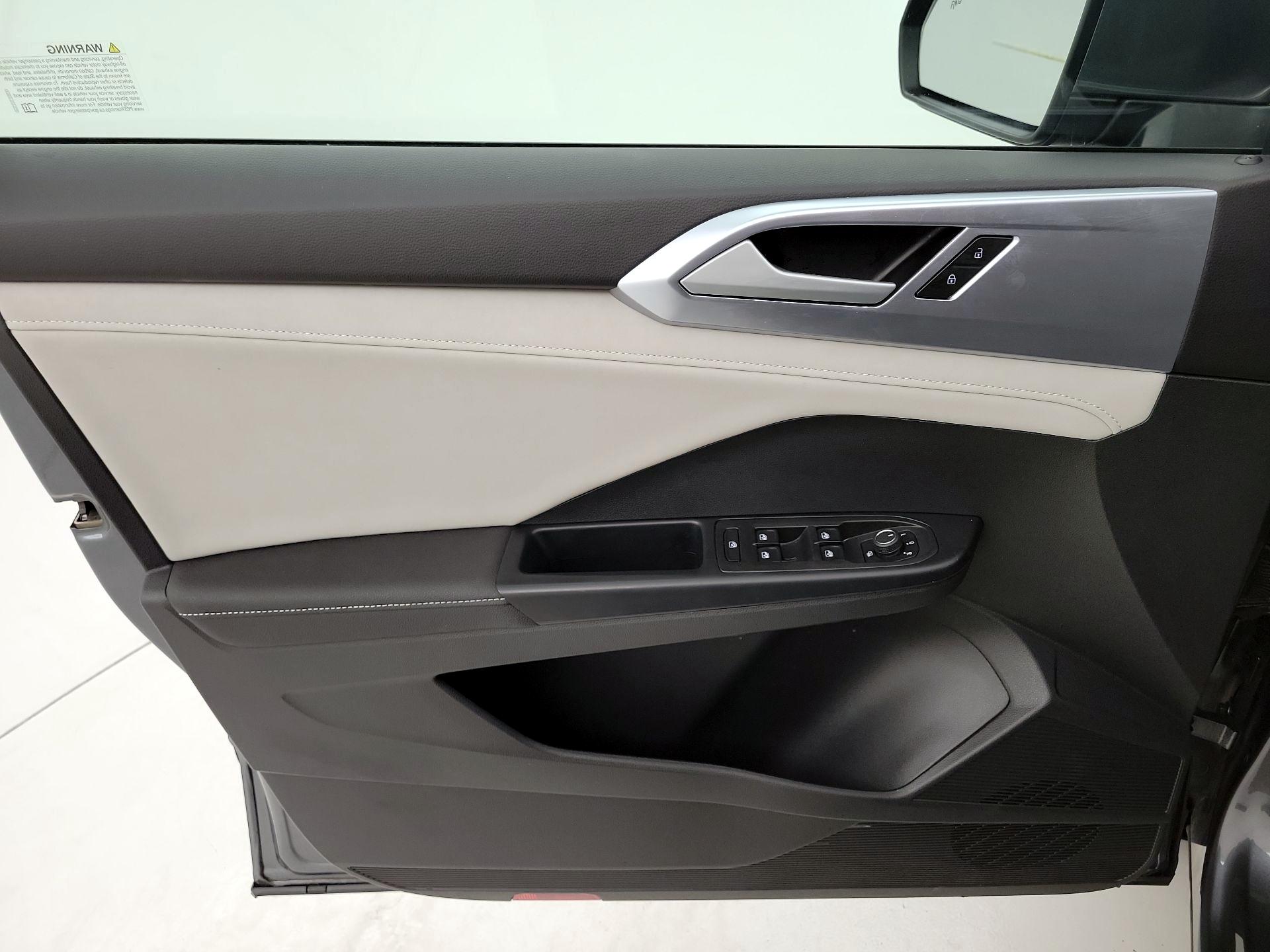 Thumbnail: 2025 Volkswagen Taos - 12