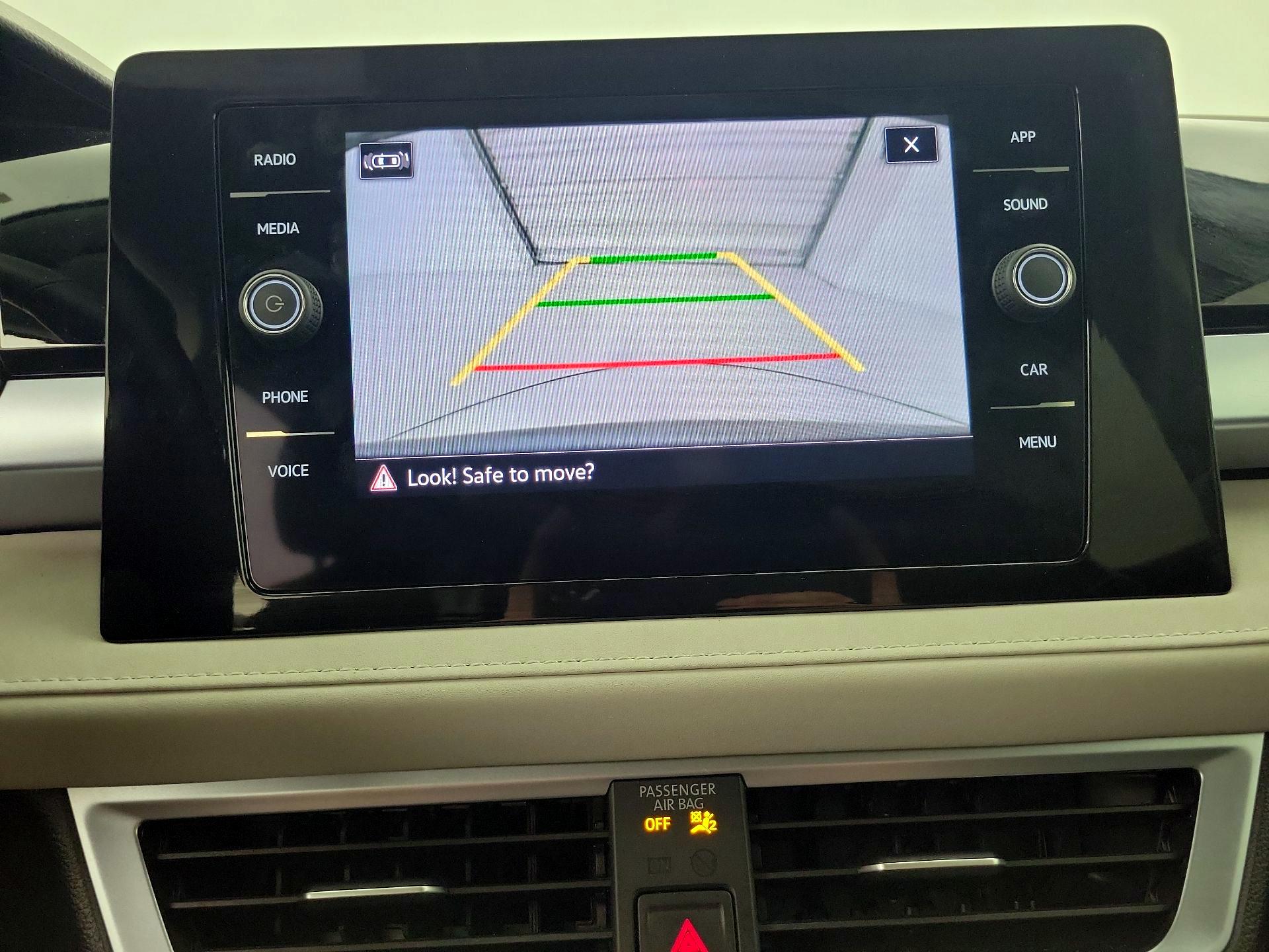 Thumbnail: 2025 Volkswagen Taos - 14