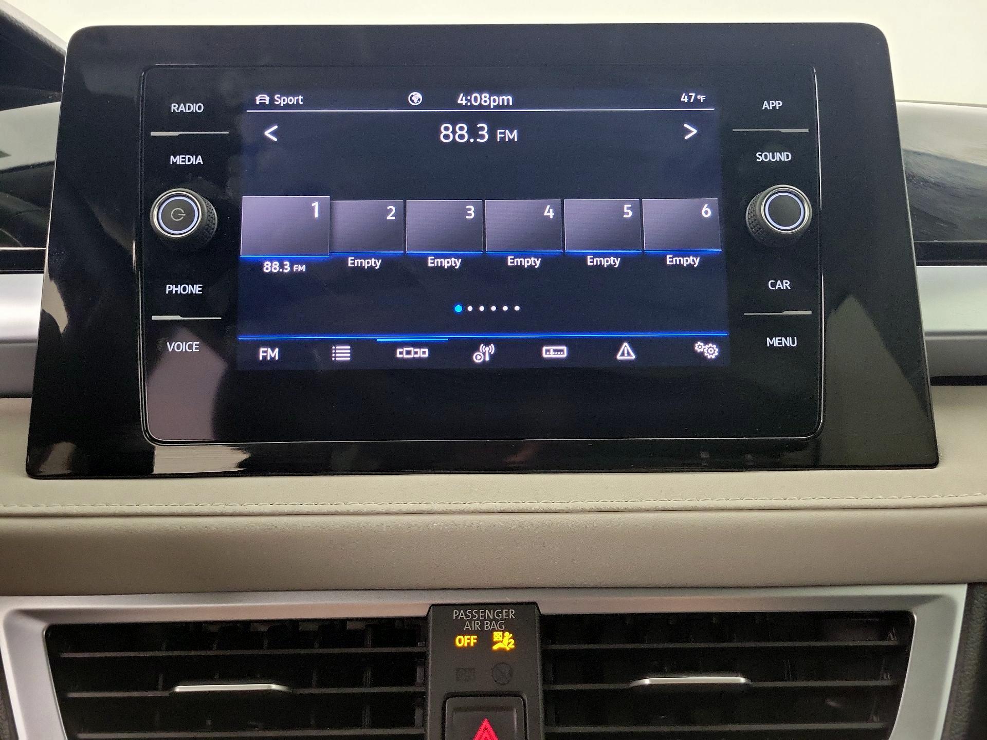 Thumbnail: 2025 Volkswagen Taos - 15