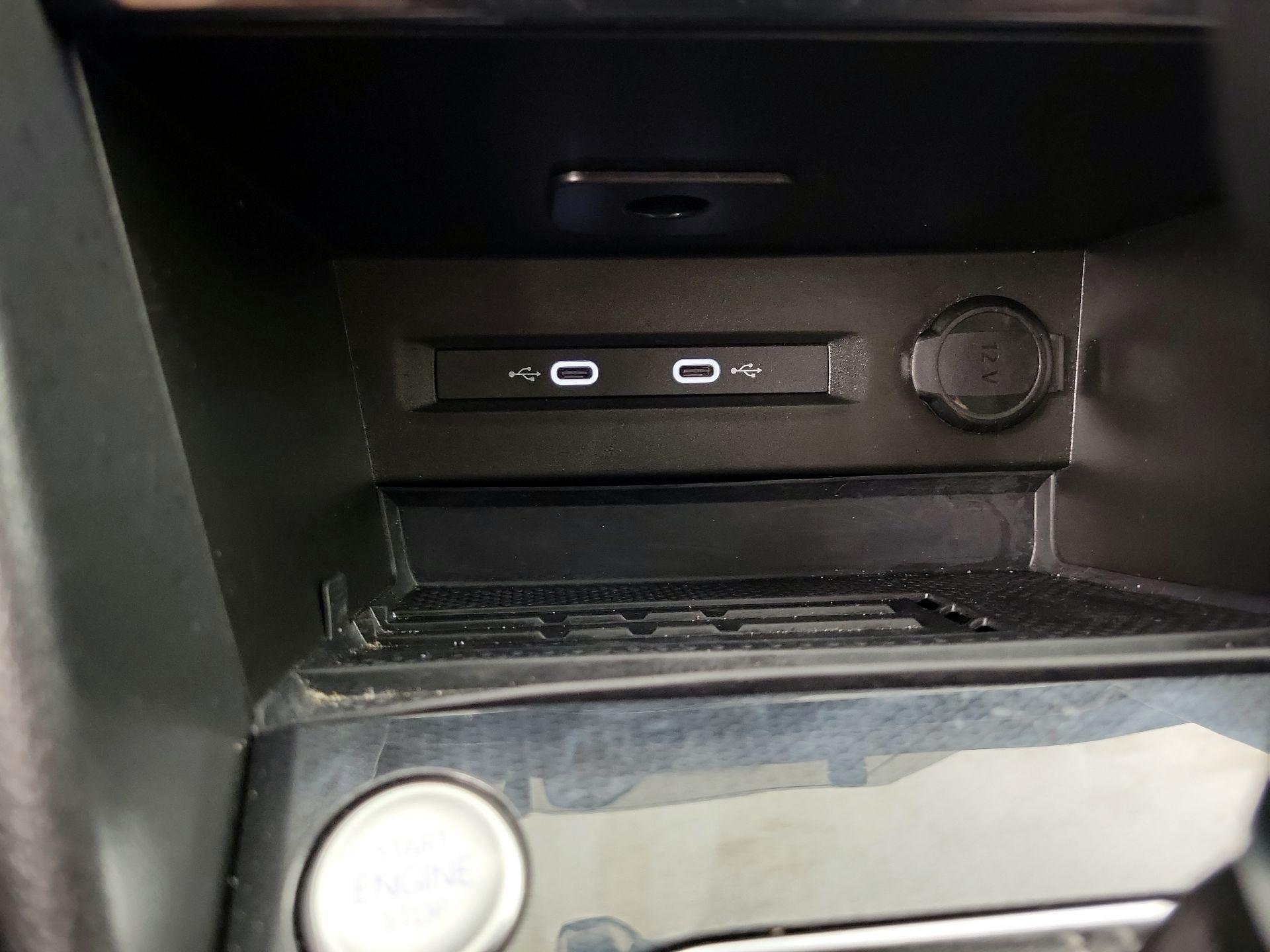 Thumbnail: 2025 Volkswagen Taos - 18