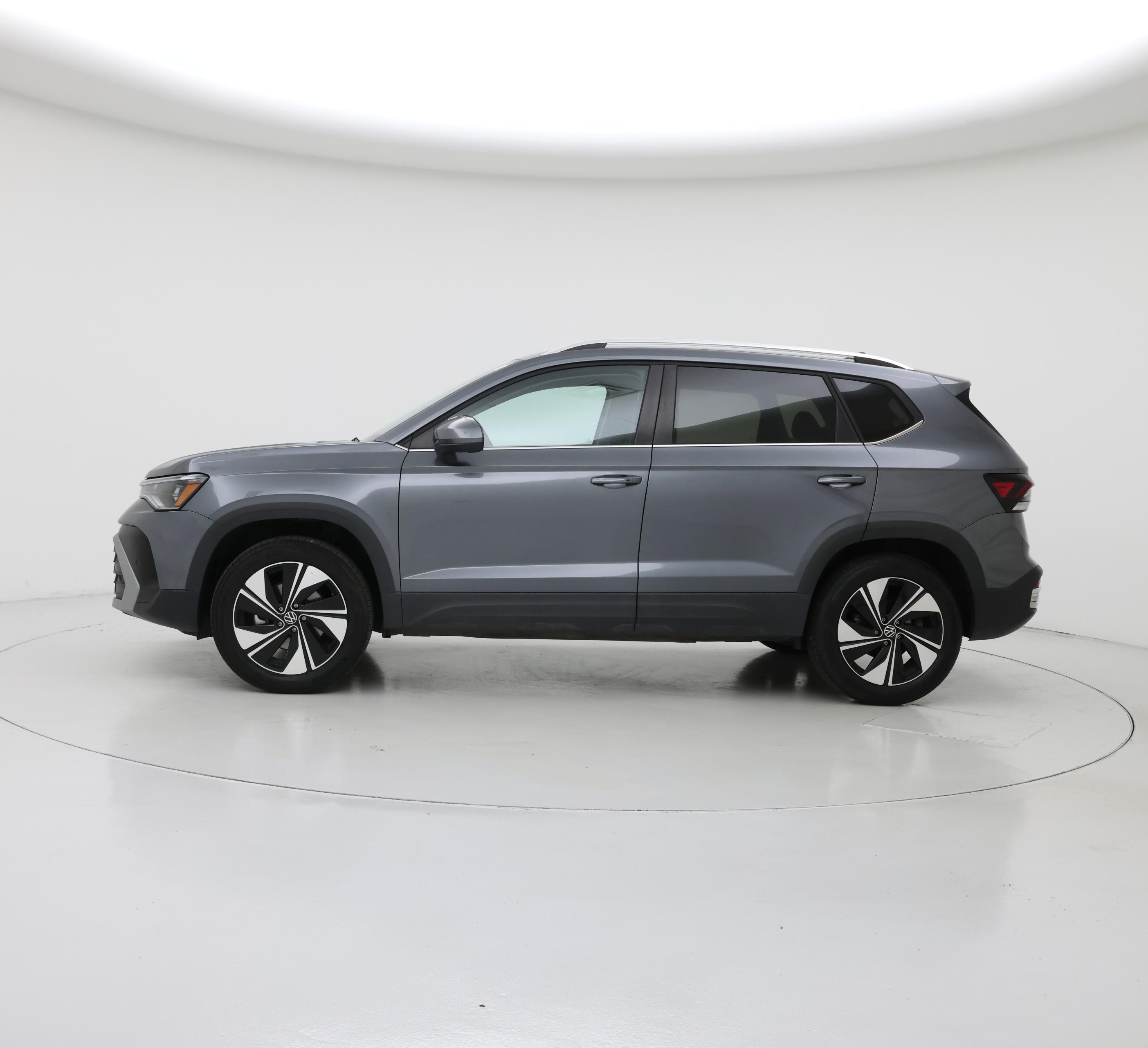 Thumbnail: 2025 Volkswagen Taos - 3