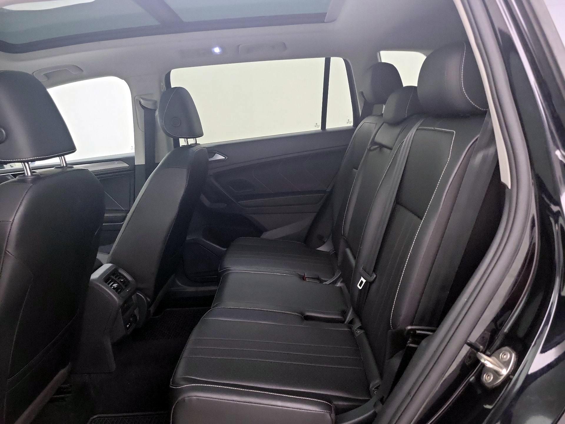 Thumbnail: 2022 Volkswagen Tiguan - 20