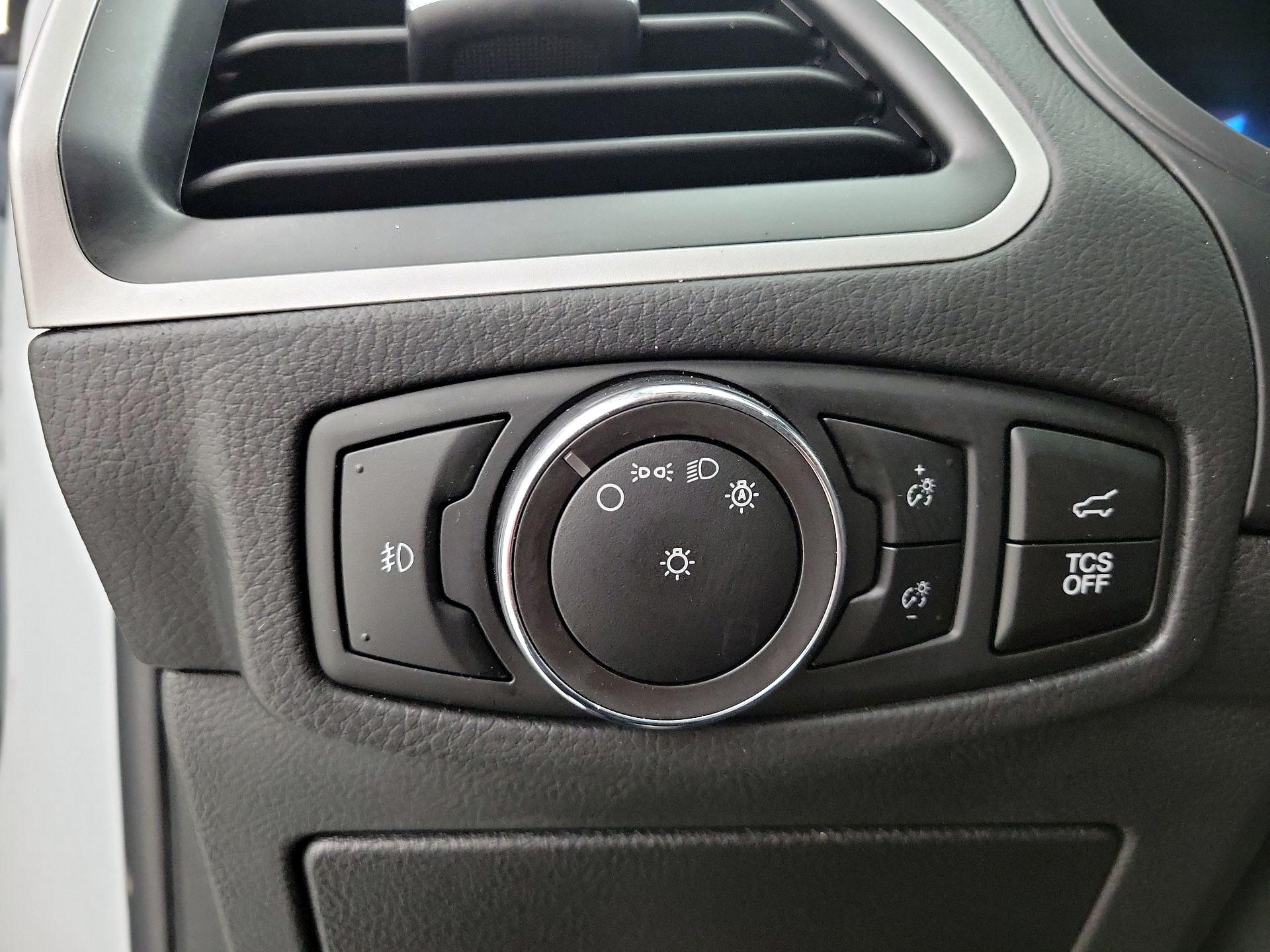 Thumbnail: 2023 Ford Edge - 13