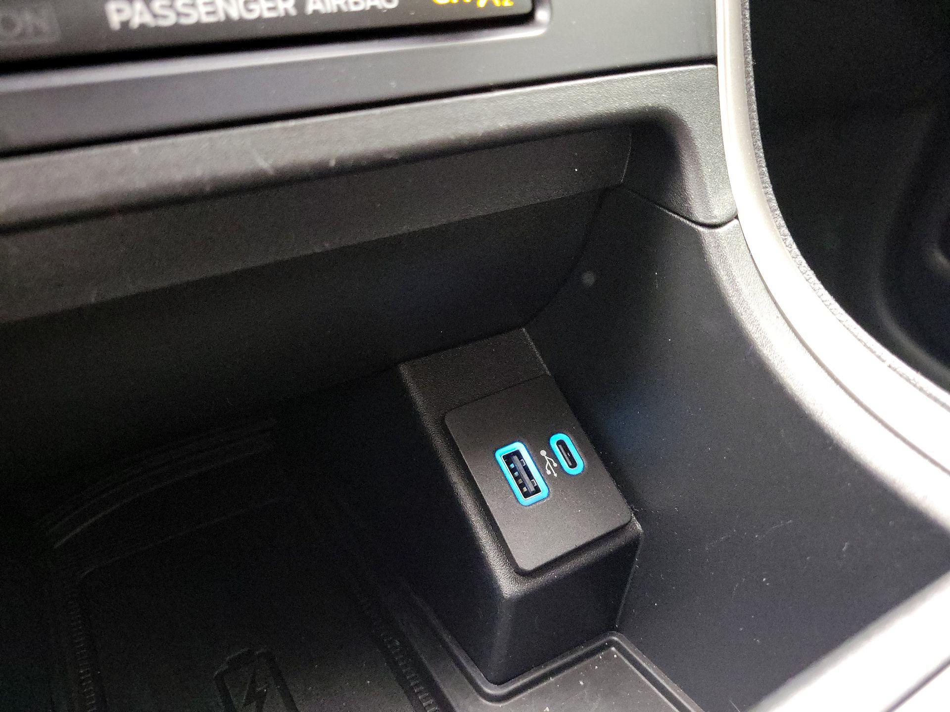 Thumbnail: 2023 Ford Edge - 18