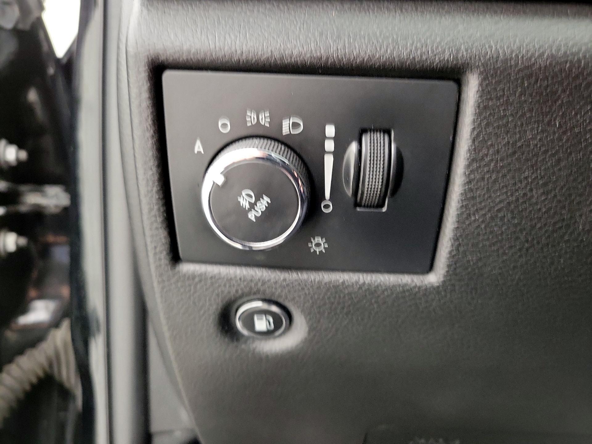 Thumbnail: 2018 Jeep Grand Cherokee - 13