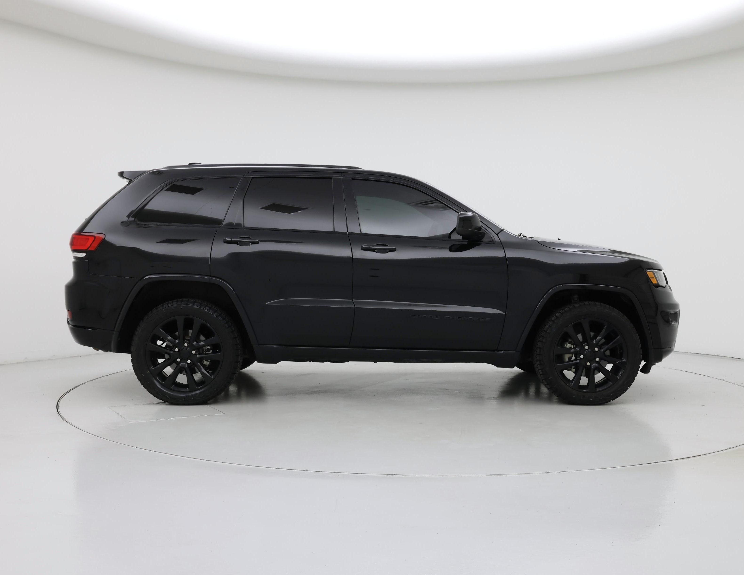 Thumbnail: 2018 Jeep Grand Cherokee - 7