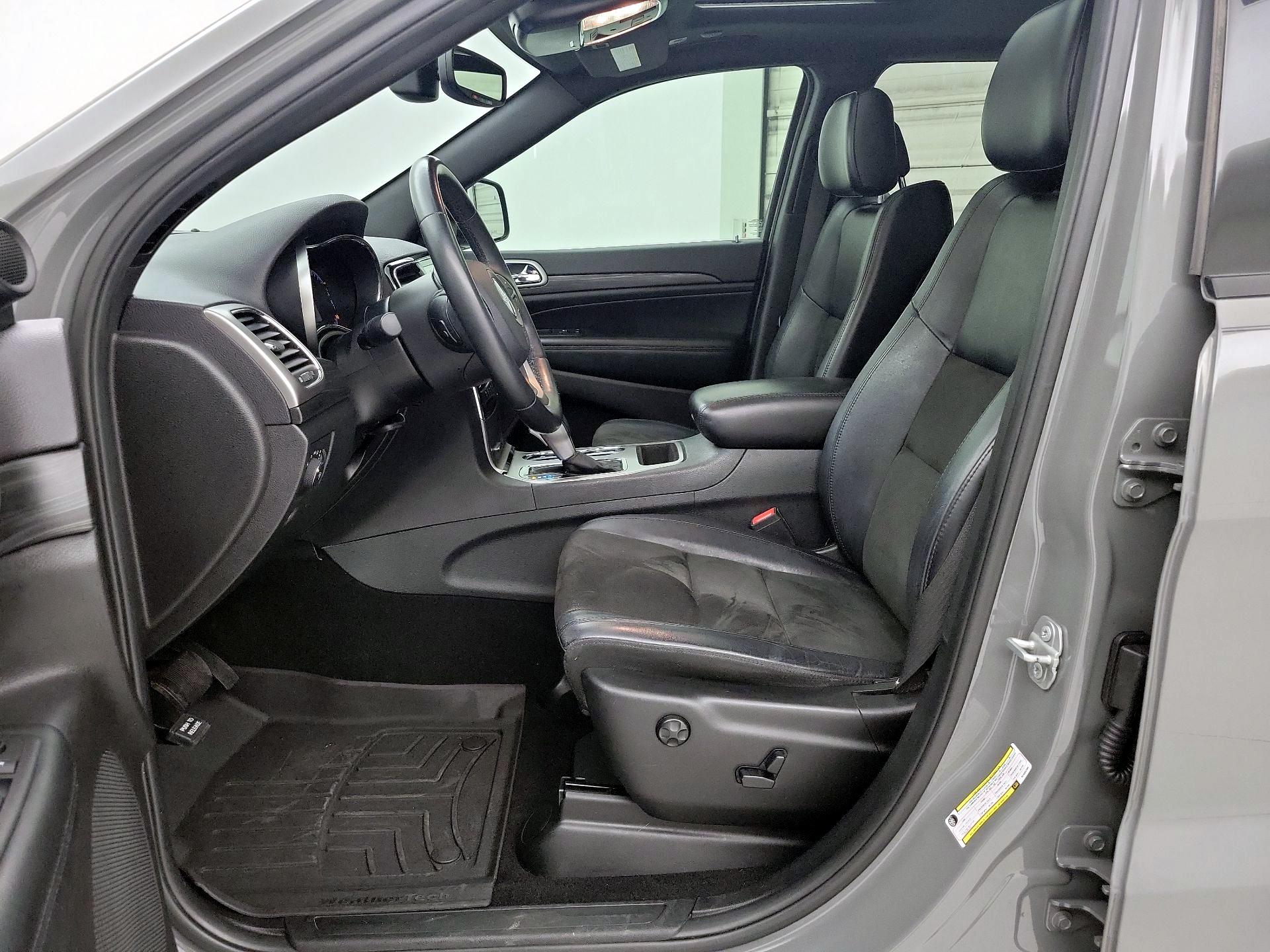 Thumbnail: 2019 Jeep Grand Cherokee - 11
