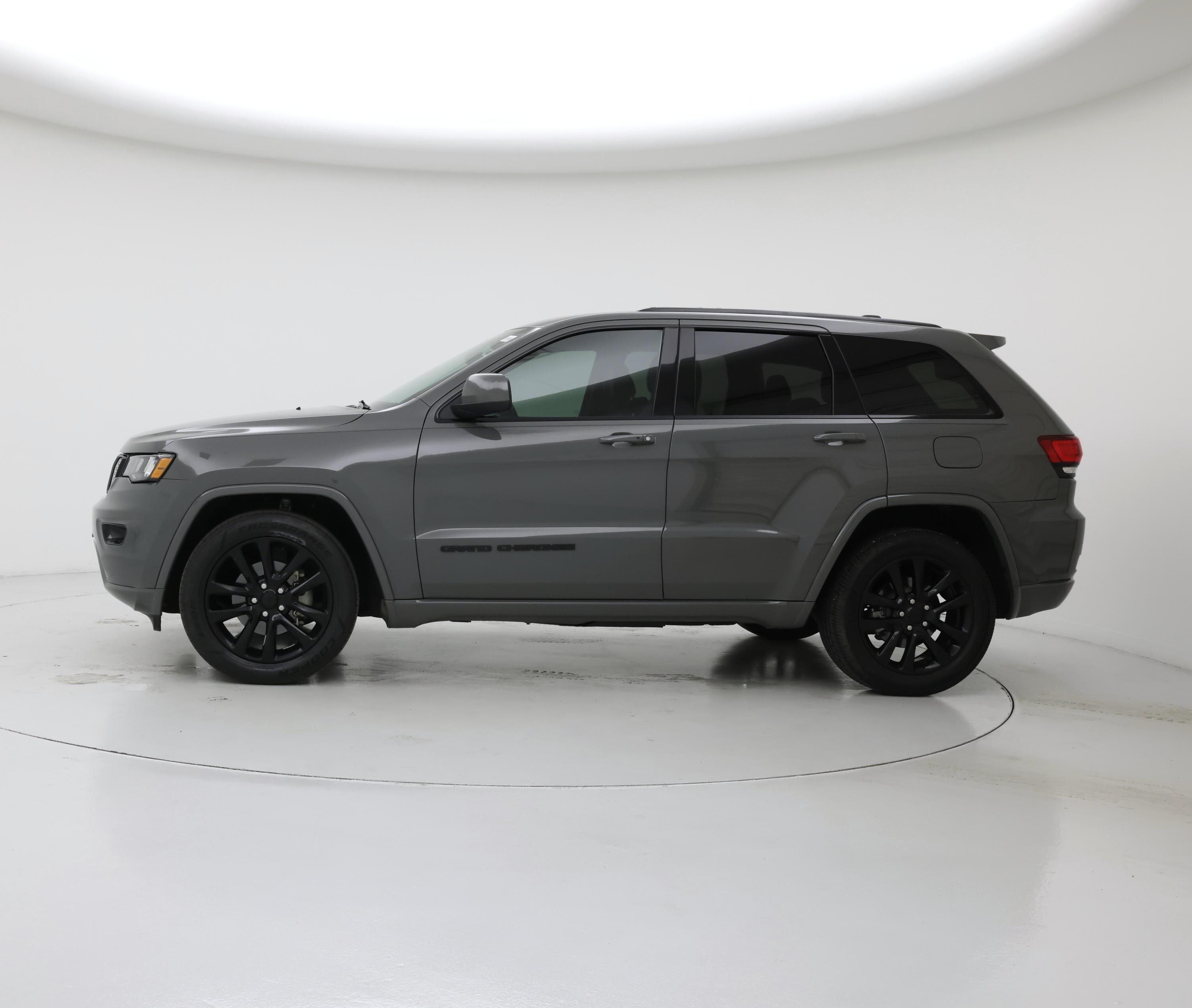 Thumbnail: 2019 Jeep Grand Cherokee - 3