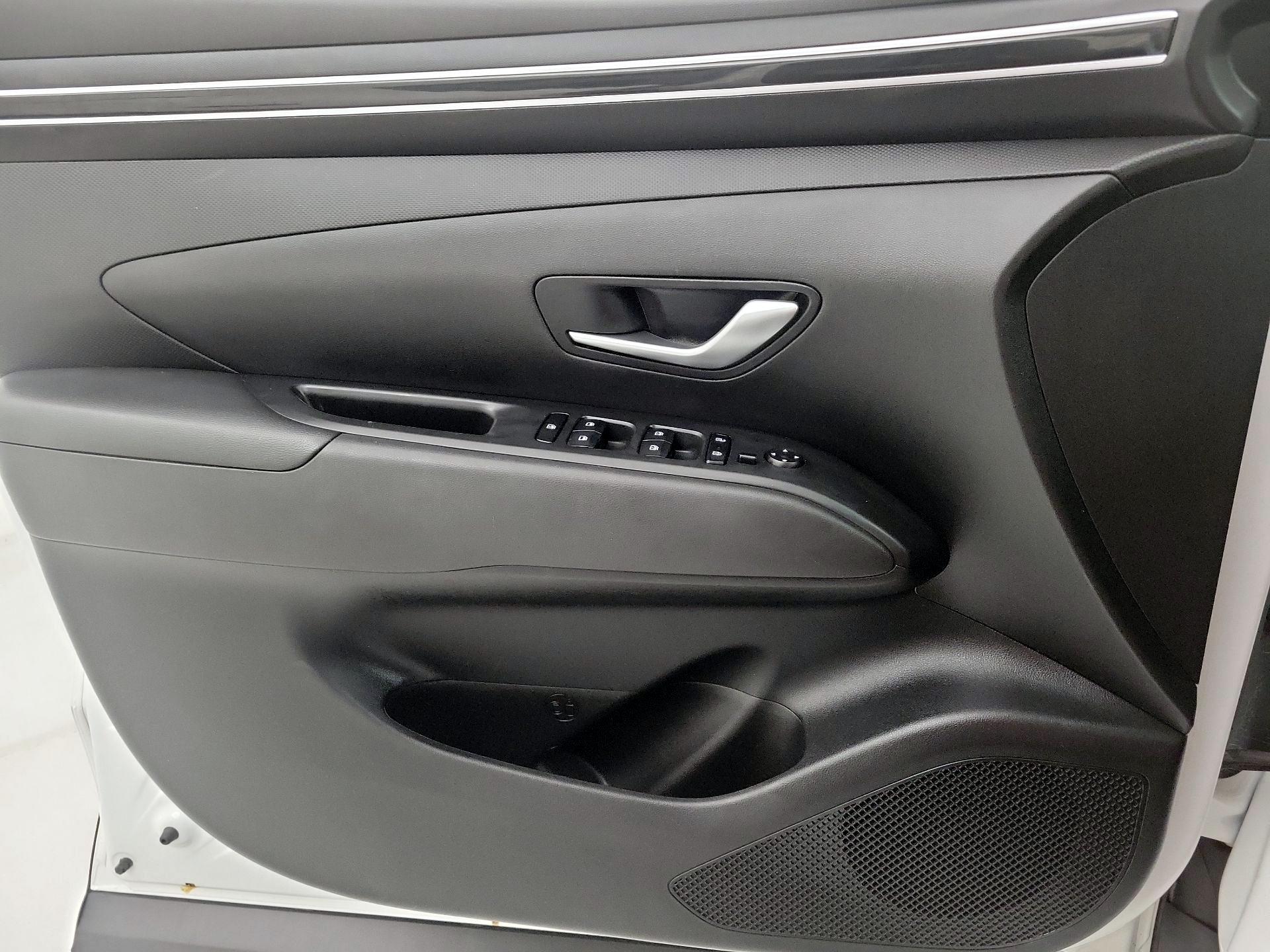 Thumbnail: 2023 Hyundai Santa Cruz - 12