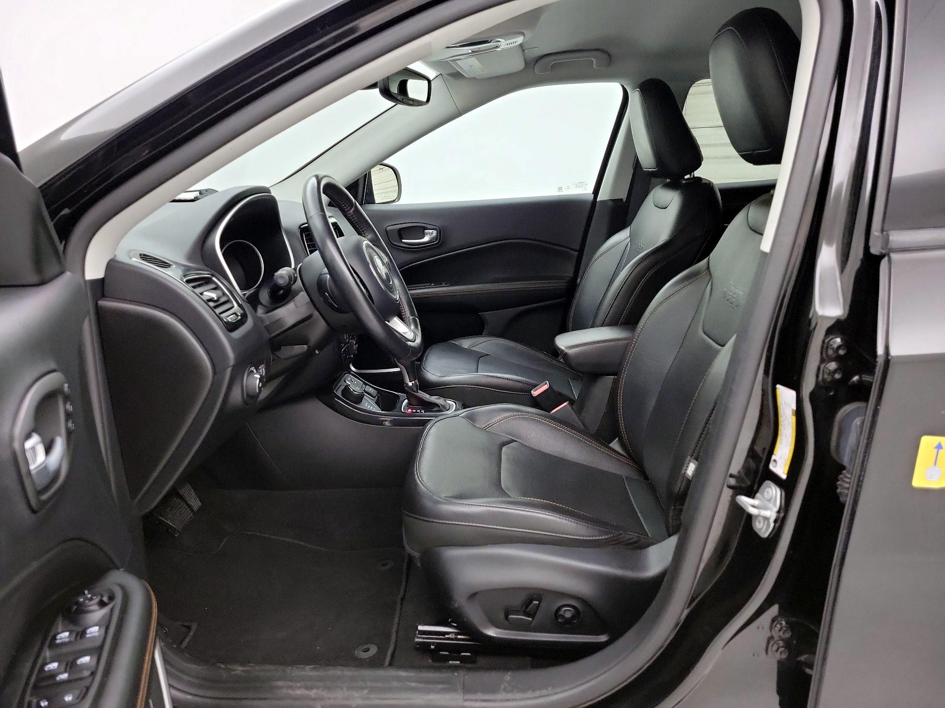 Thumbnail: 2020 Jeep Compass - 11