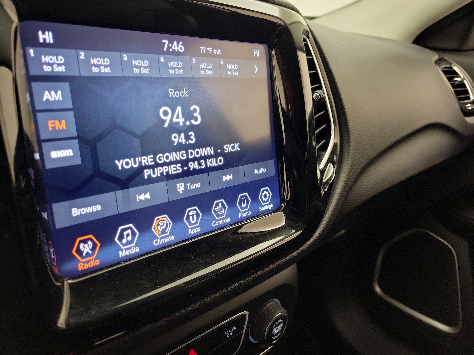 Thumbnail: 2020 Jeep Compass - 15