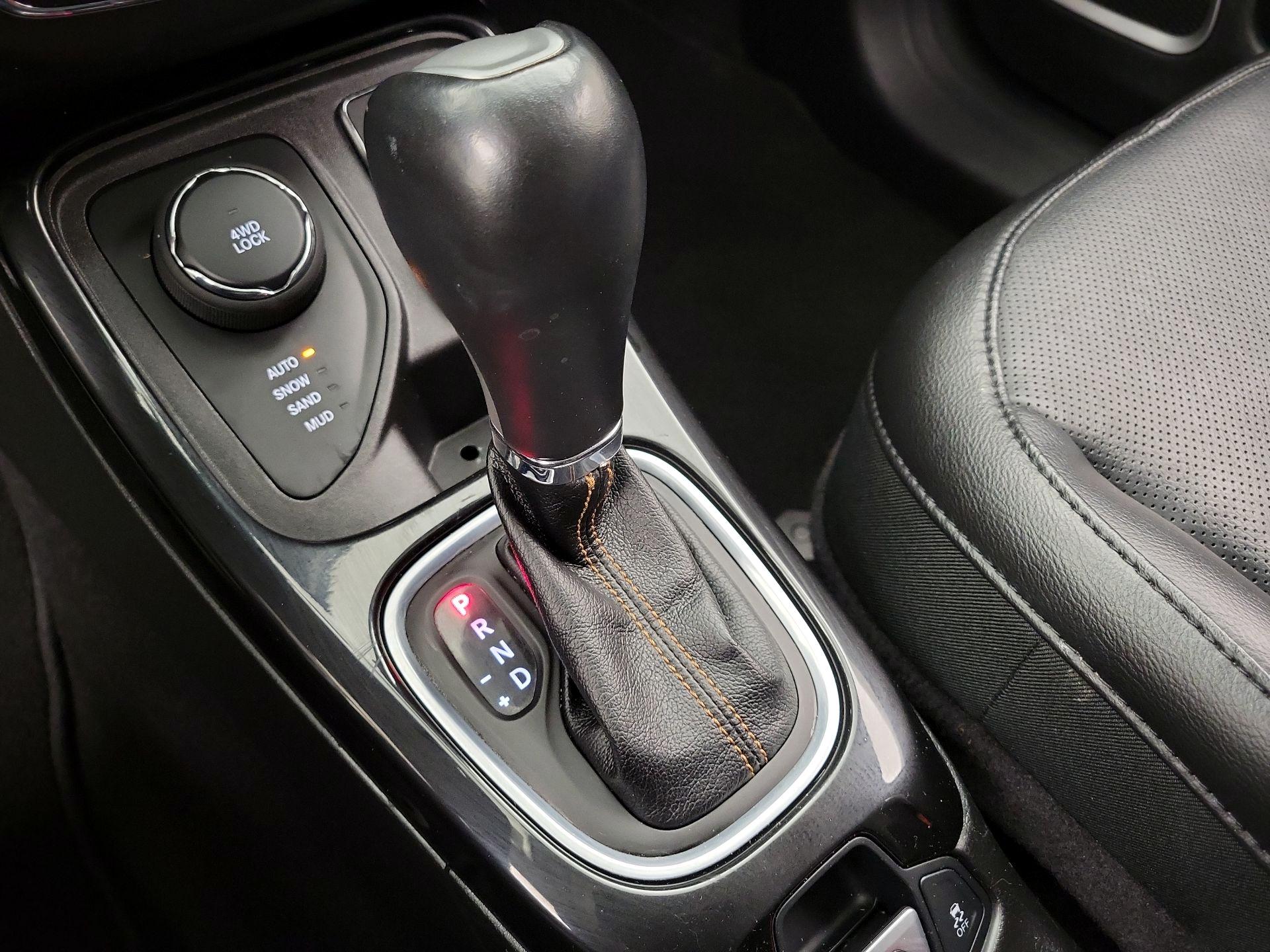 Thumbnail: 2020 Jeep Compass - 17