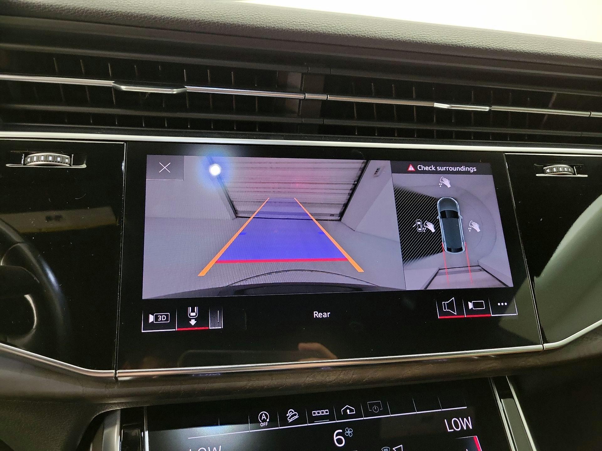 Thumbnail: 2021 Audi Q8 - 14