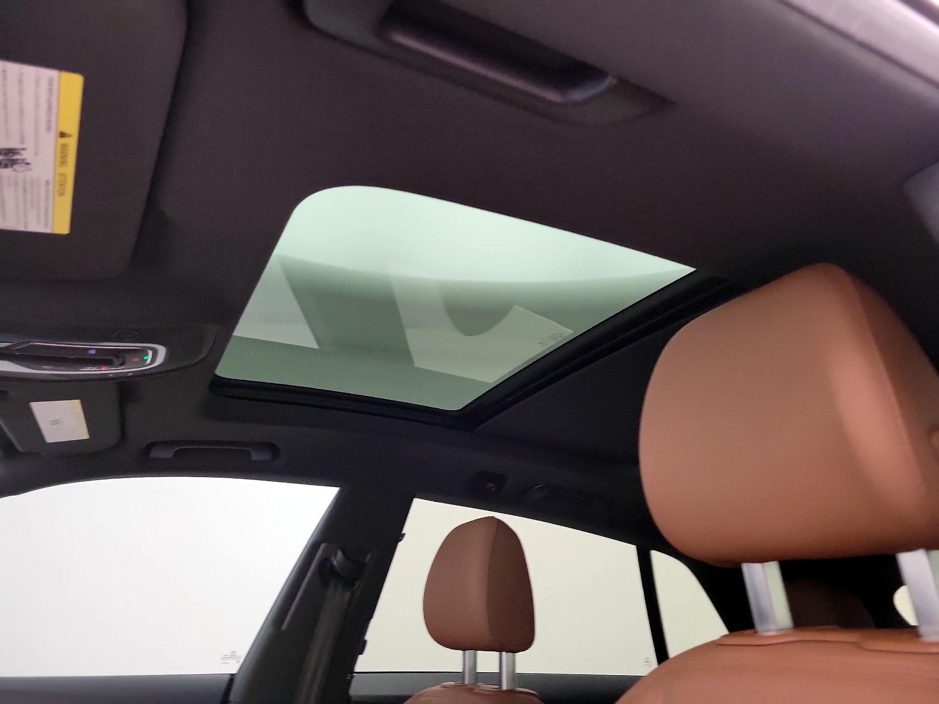 Thumbnail: 2021 Audi Q8 - 18