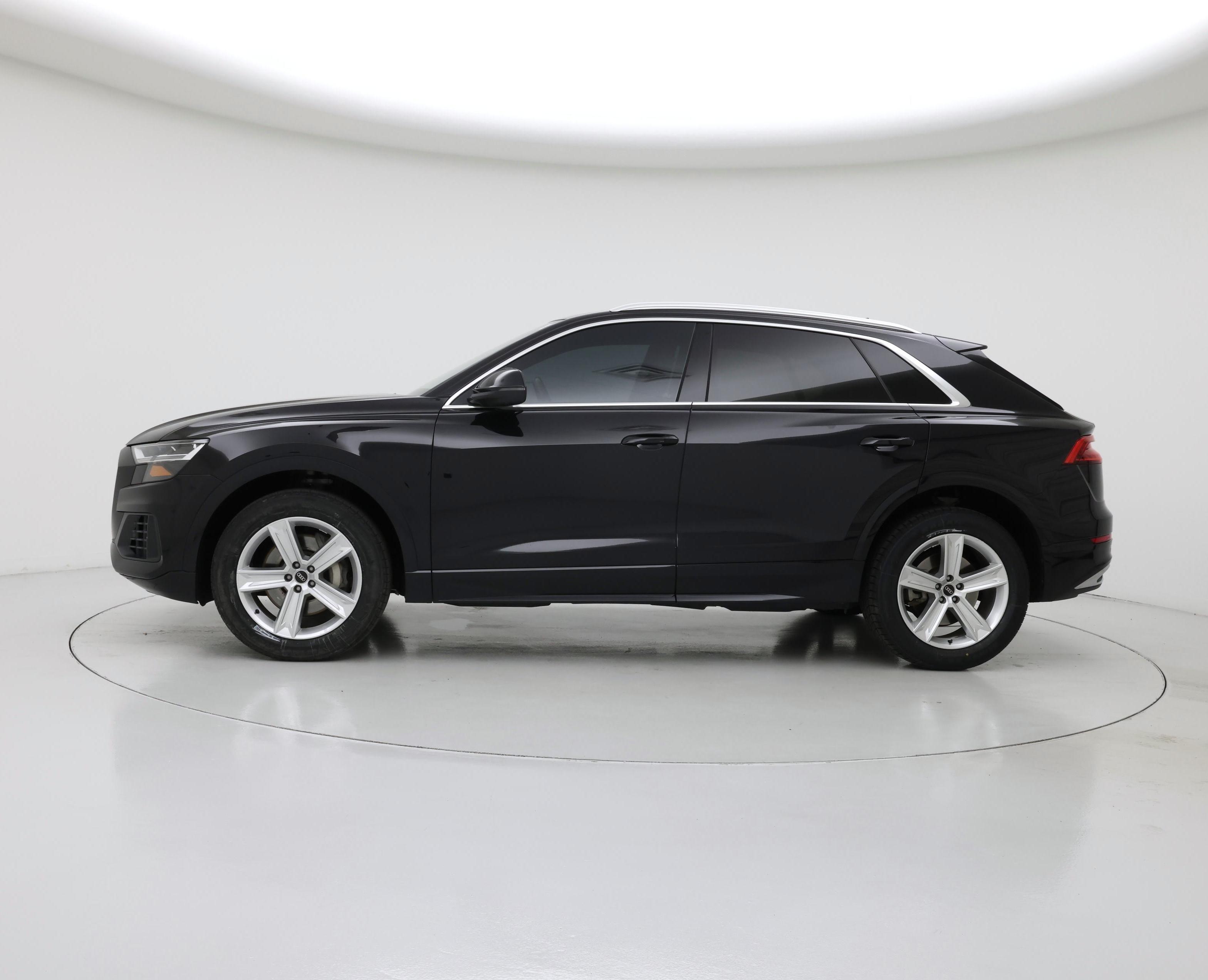 Thumbnail: 2021 Audi Q8 - 3