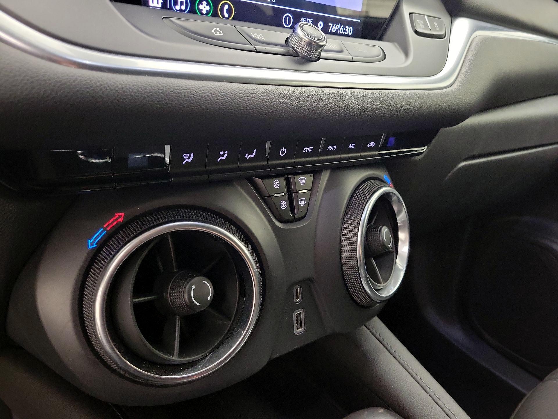 Thumbnail: 2020 Chevrolet Blazer - 17