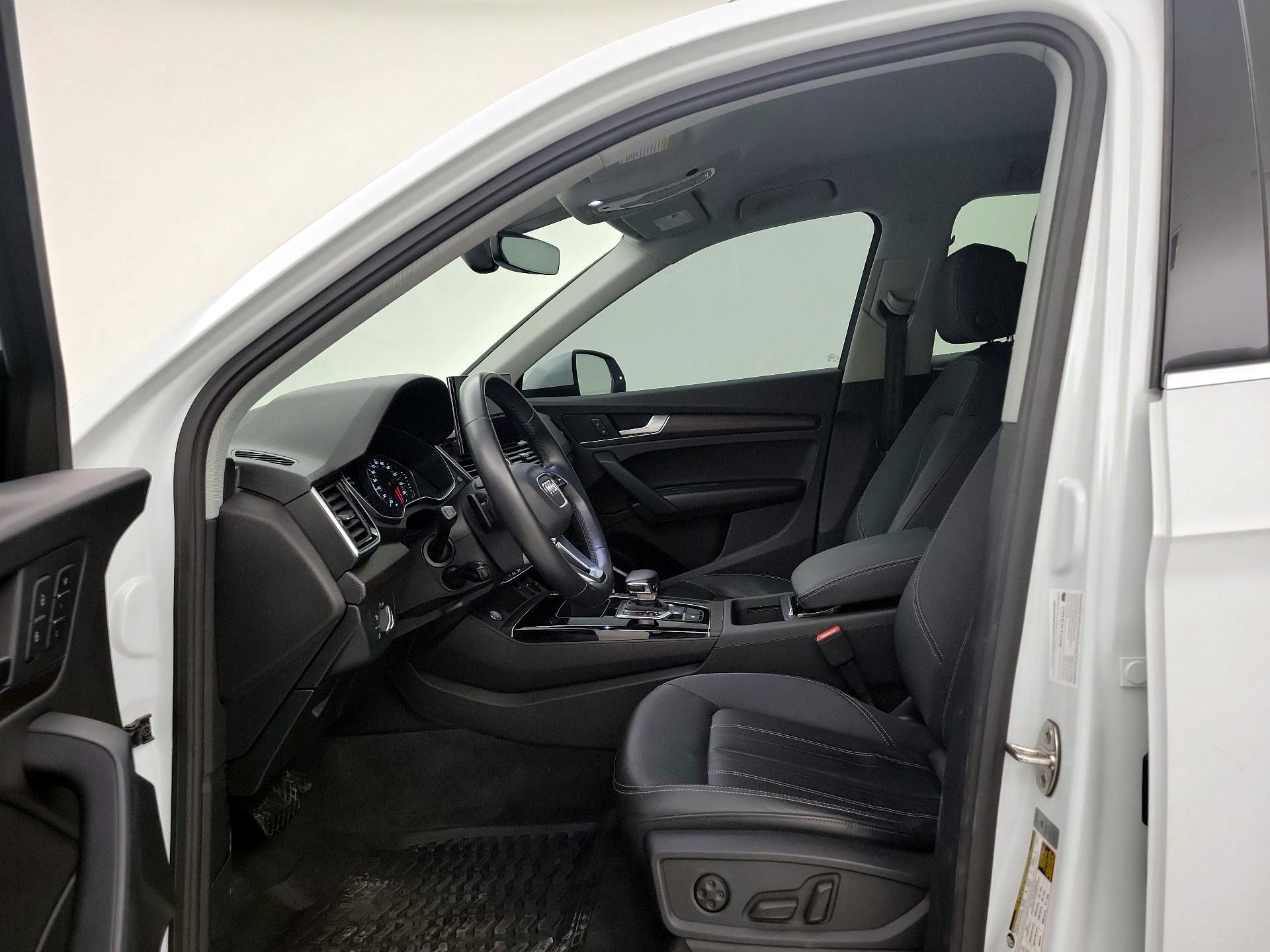 Thumbnail: 2022 Audi Q5 - 11