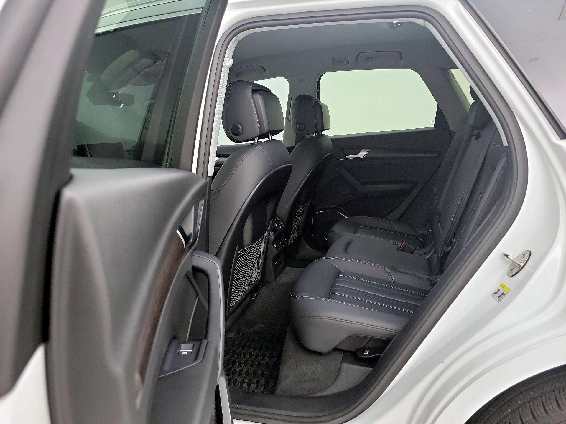 Thumbnail: 2022 Audi Q5 - 19