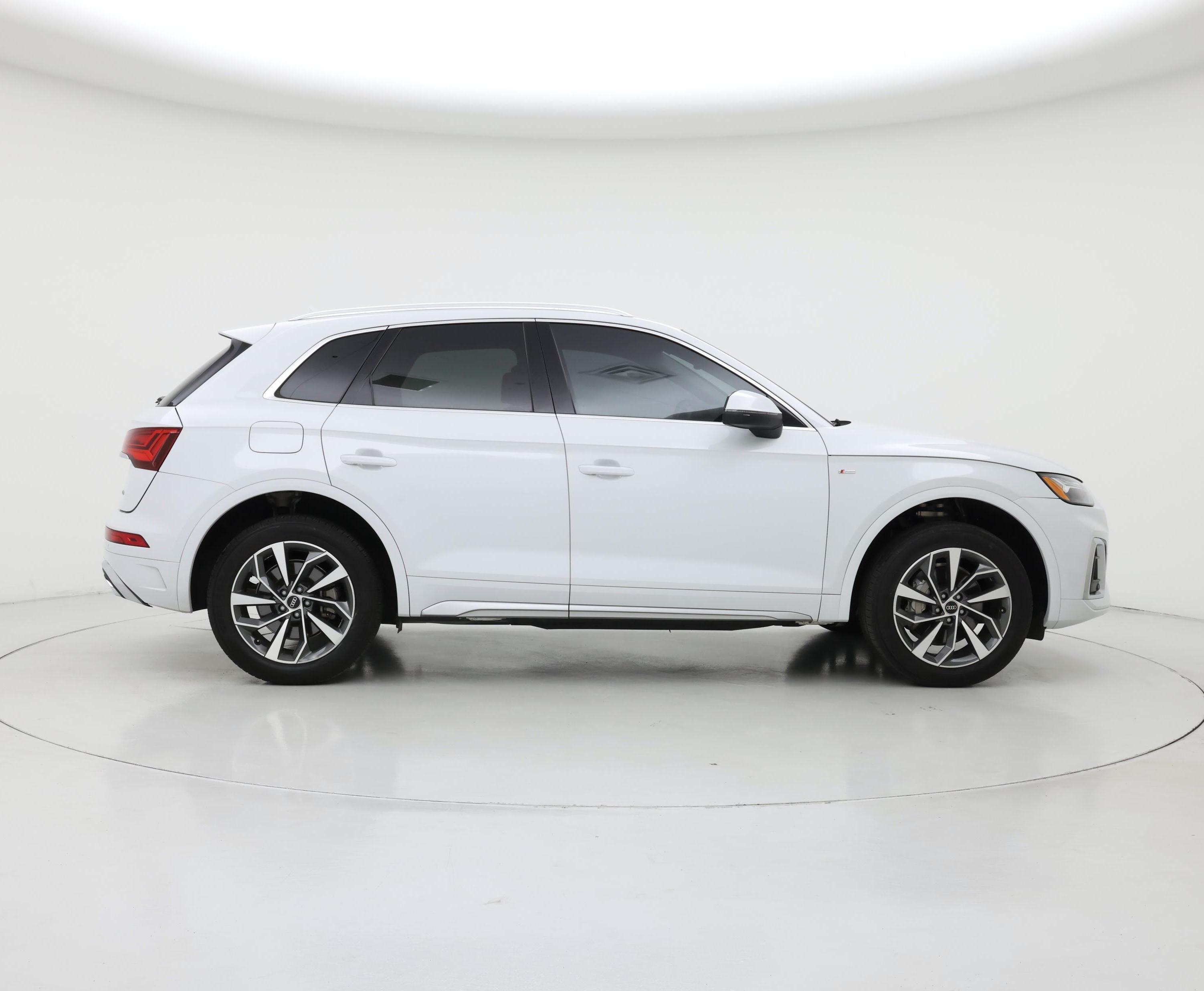 Thumbnail: 2022 Audi Q5 - 7