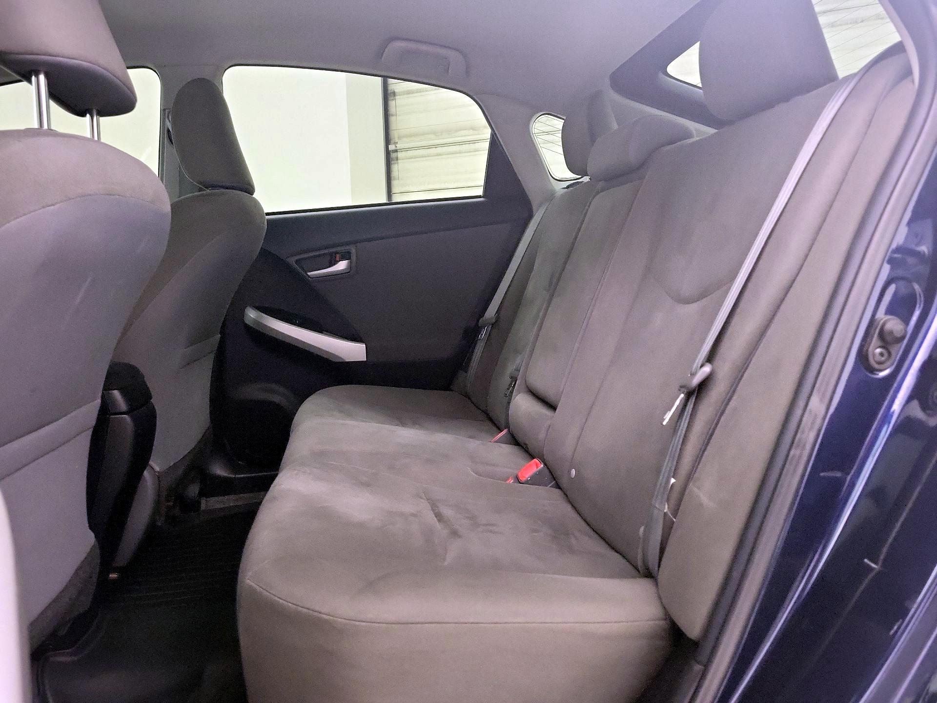 Thumbnail: 2015 Toyota Prius - 19