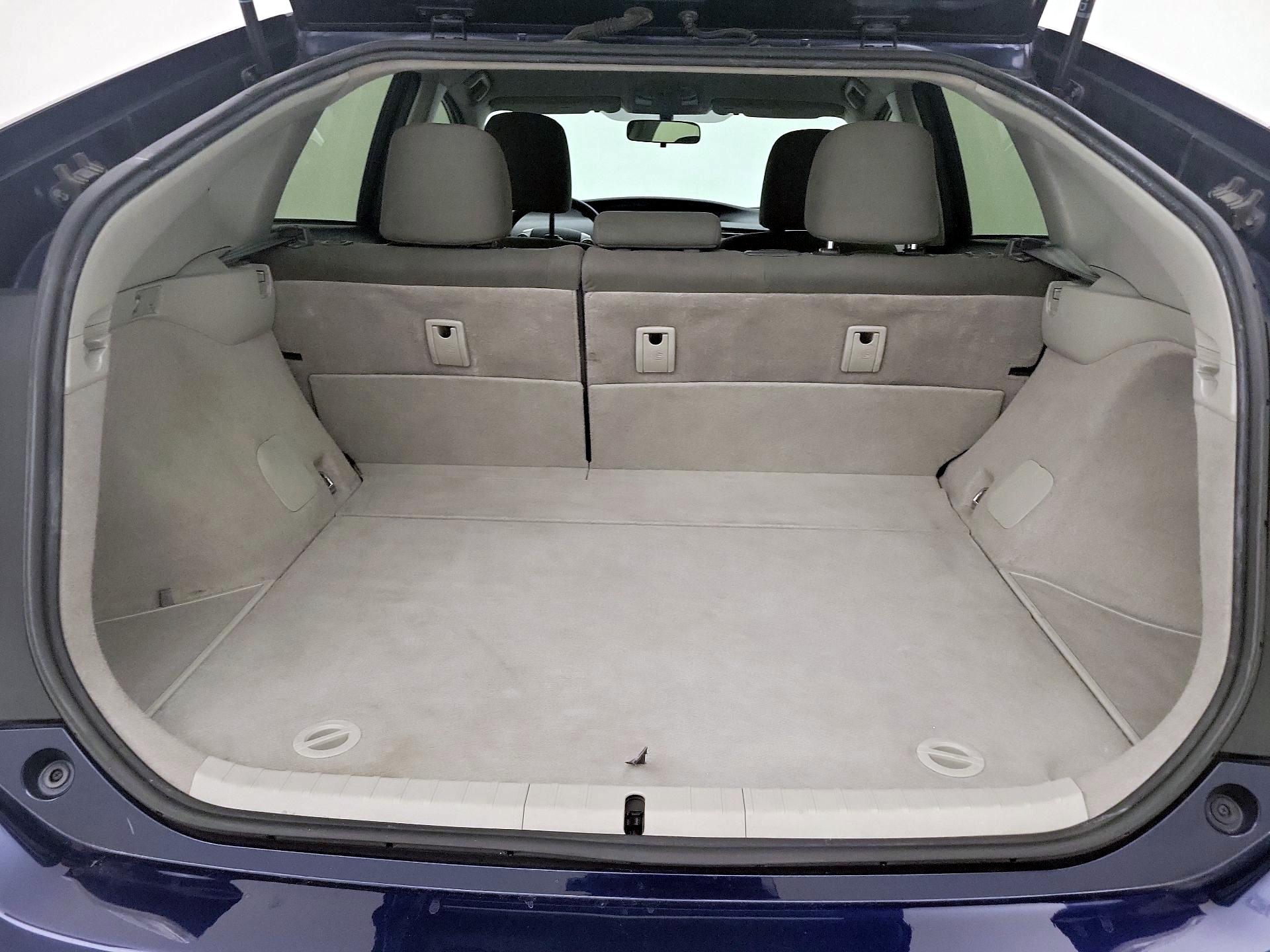 Thumbnail: 2015 Toyota Prius - 20