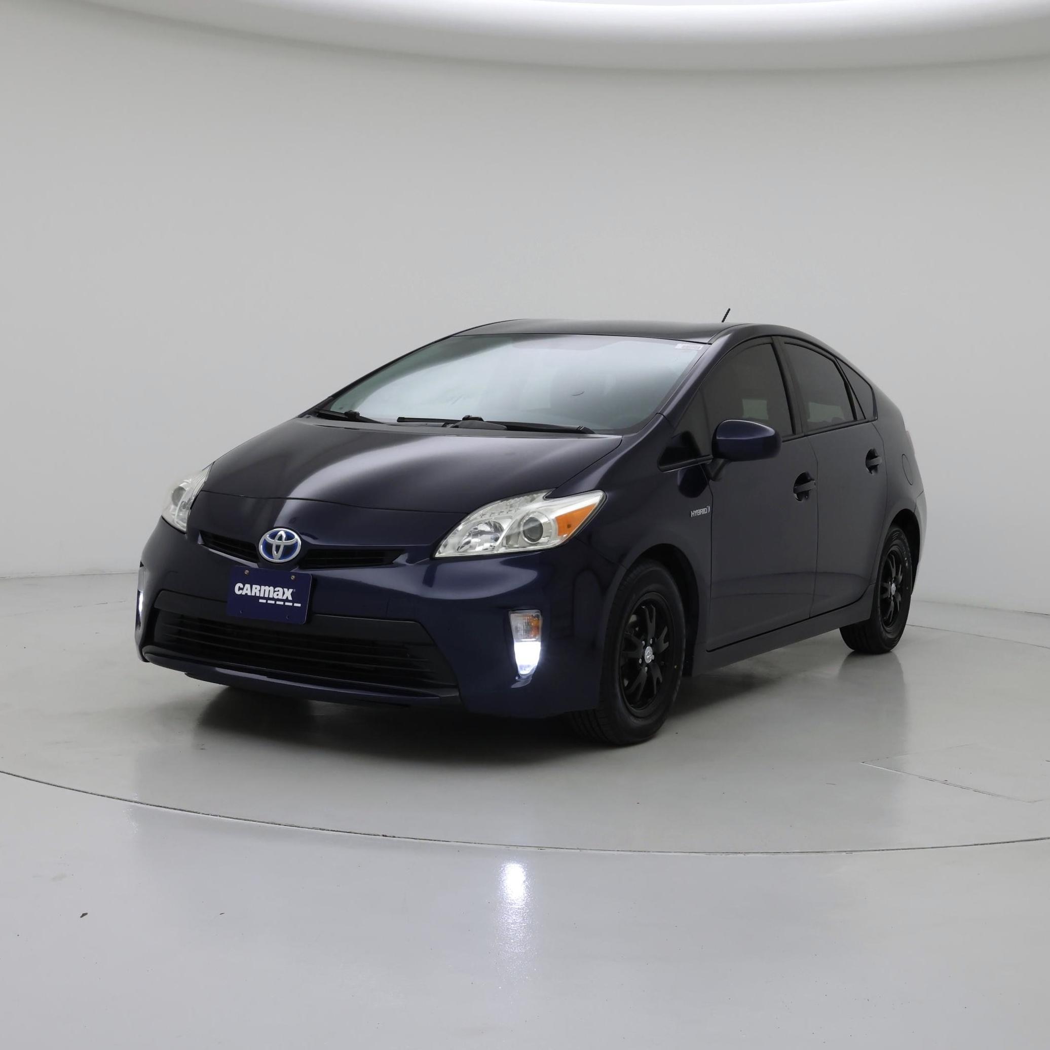 Thumbnail: 2015 Toyota Prius - 4
