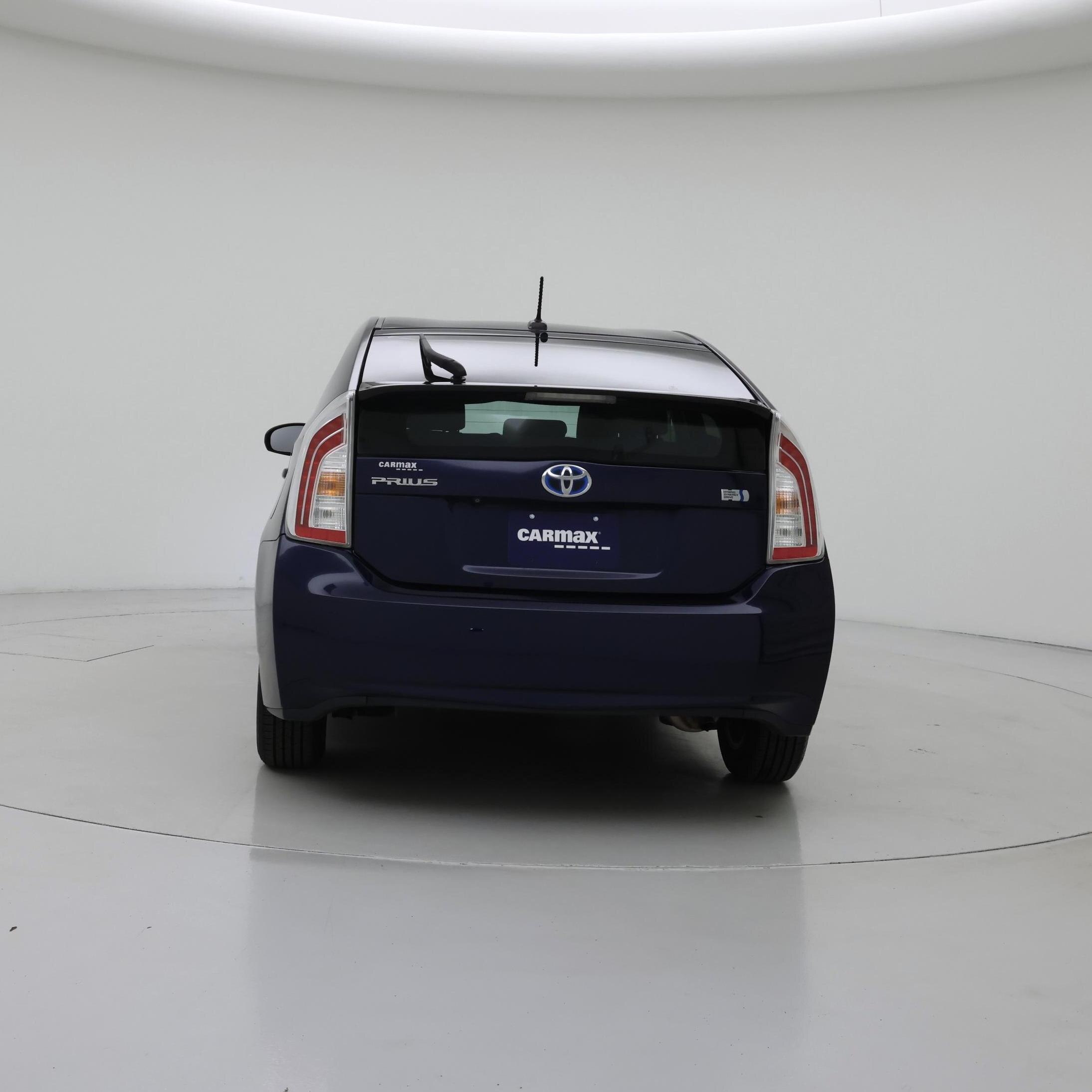 Thumbnail: 2015 Toyota Prius - 6