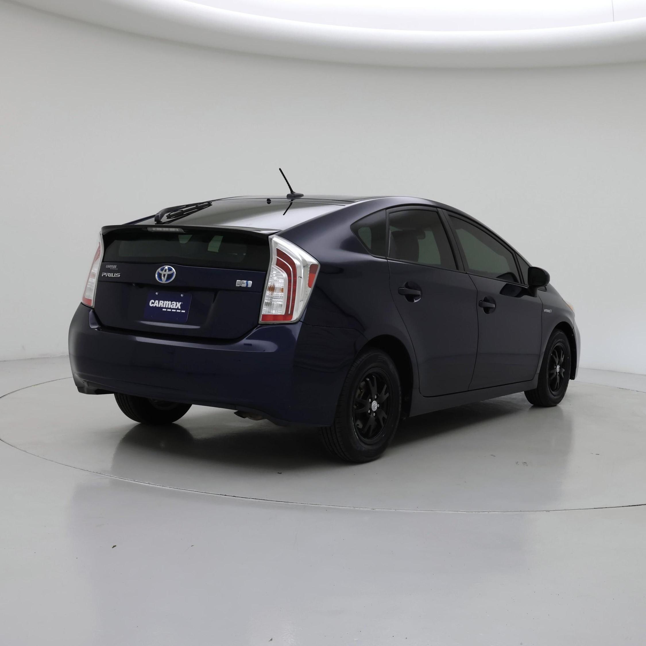 Thumbnail: 2015 Toyota Prius - 8