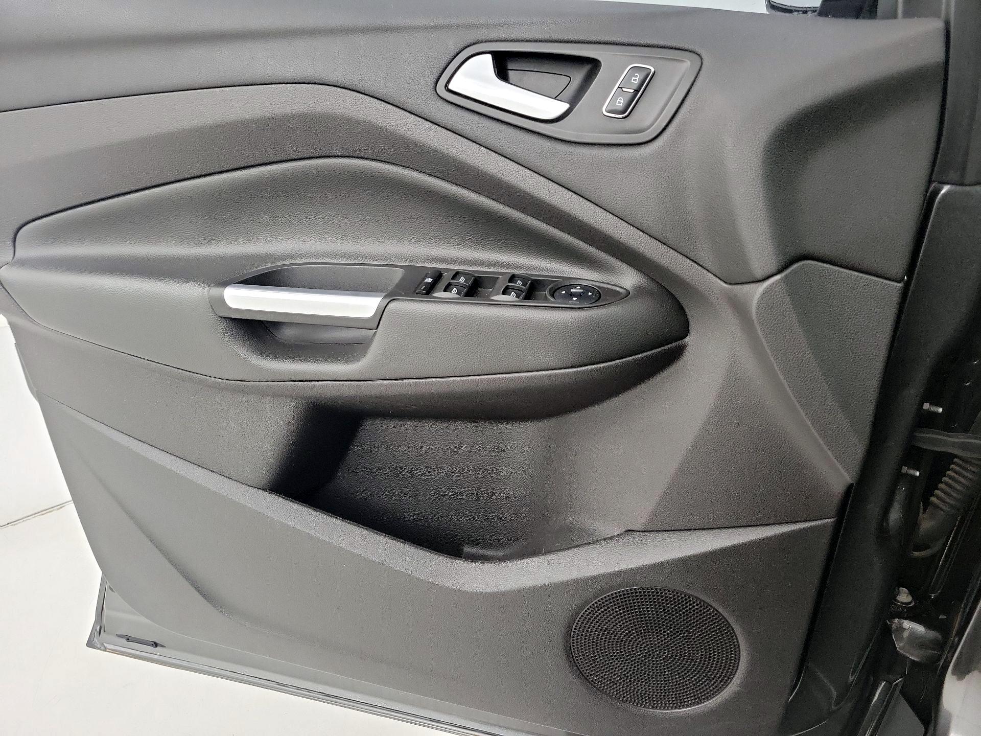 Thumbnail: 2015 Ford Escape - 12