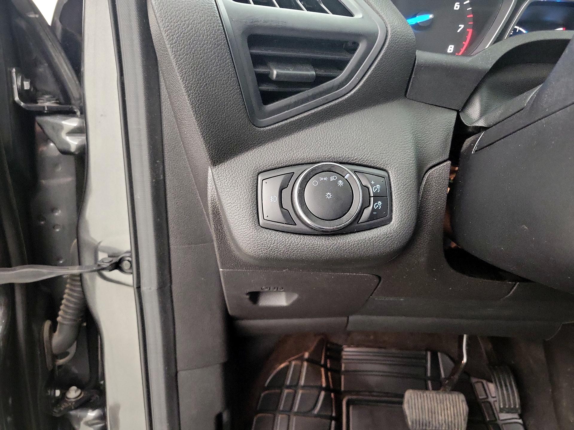 Thumbnail: 2015 Ford Escape - 13