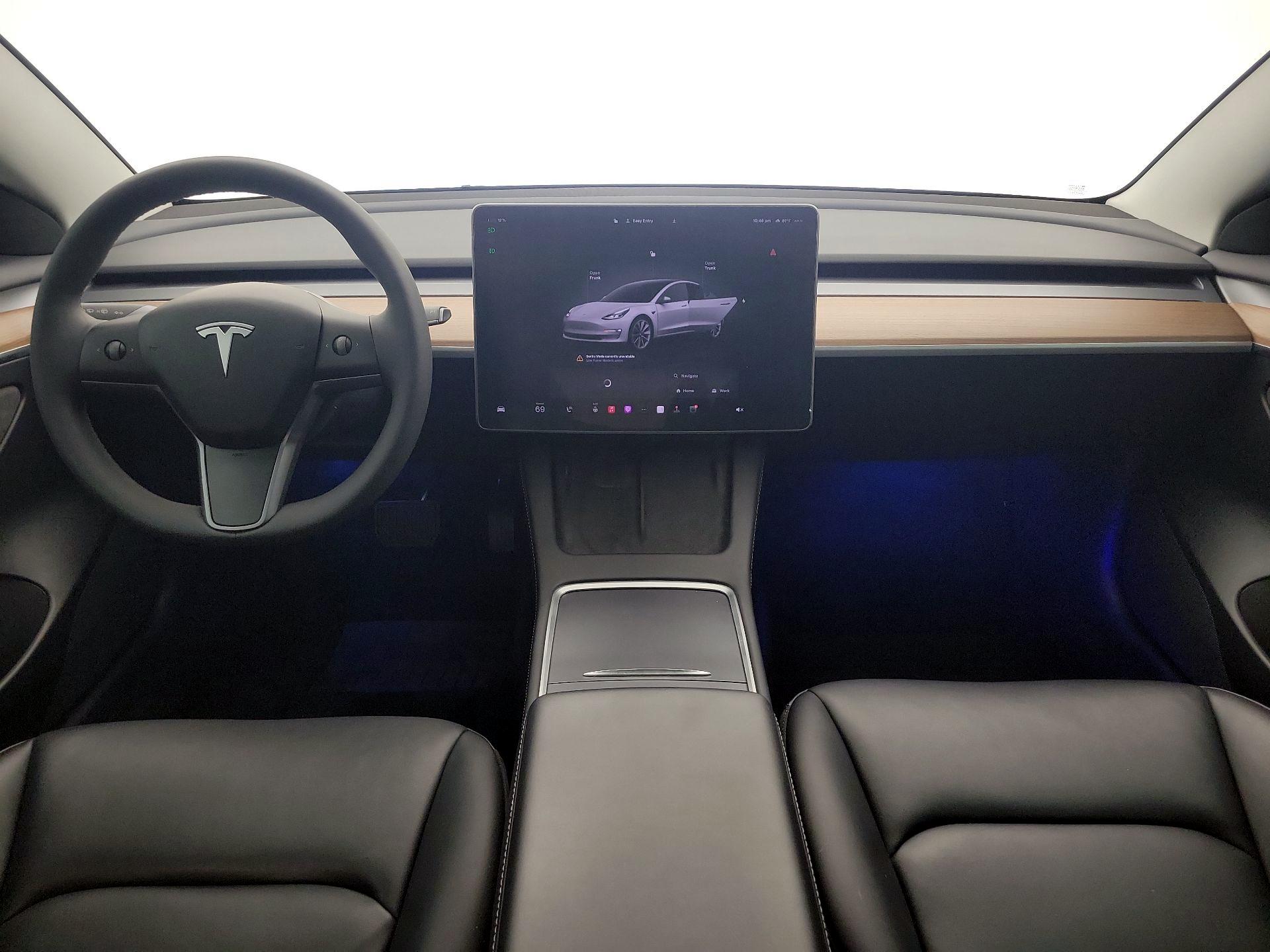 Thumbnail: 2023 Tesla Model 3 - 9