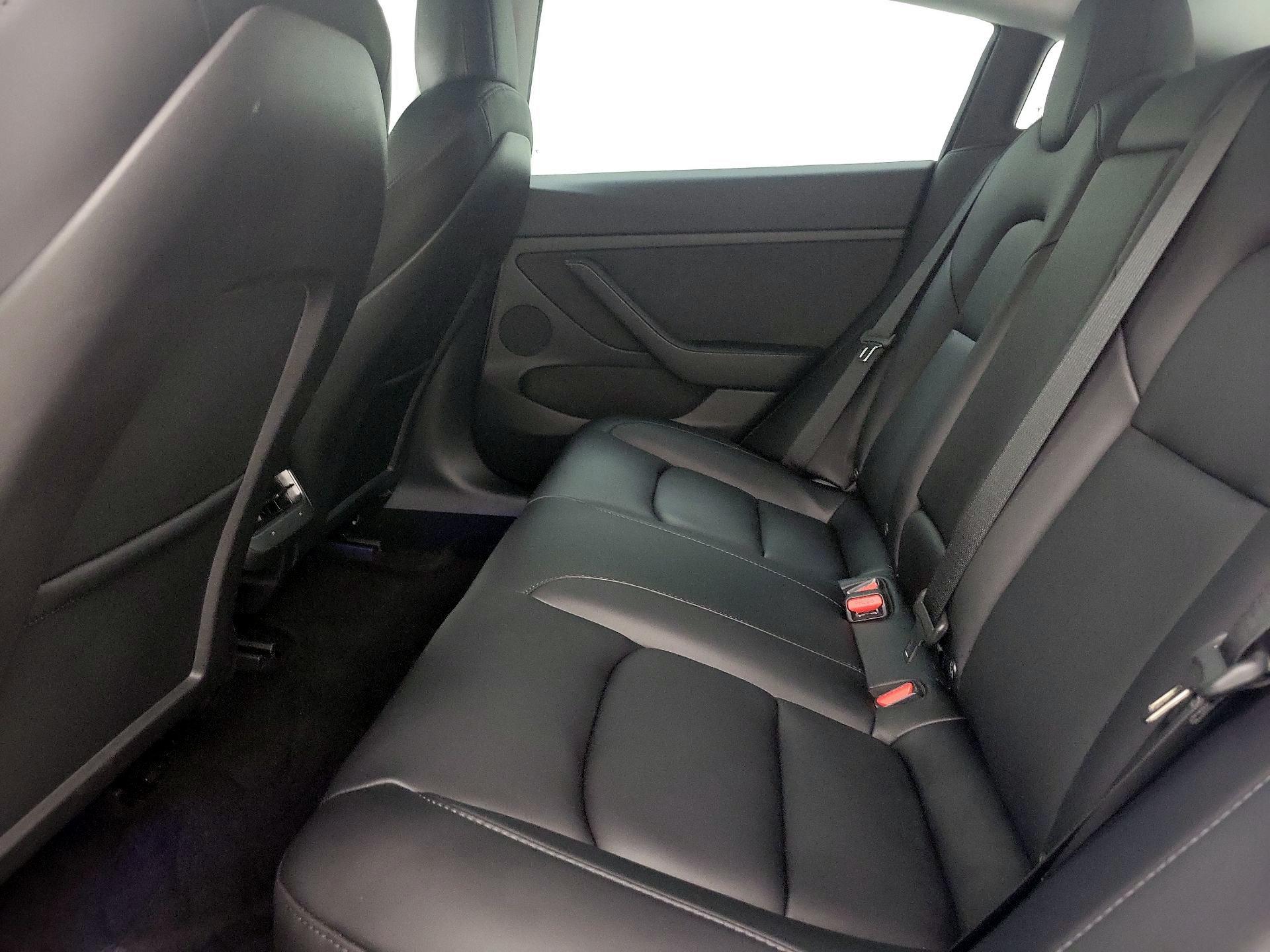 Thumbnail: 2023 Tesla Model 3 - 19