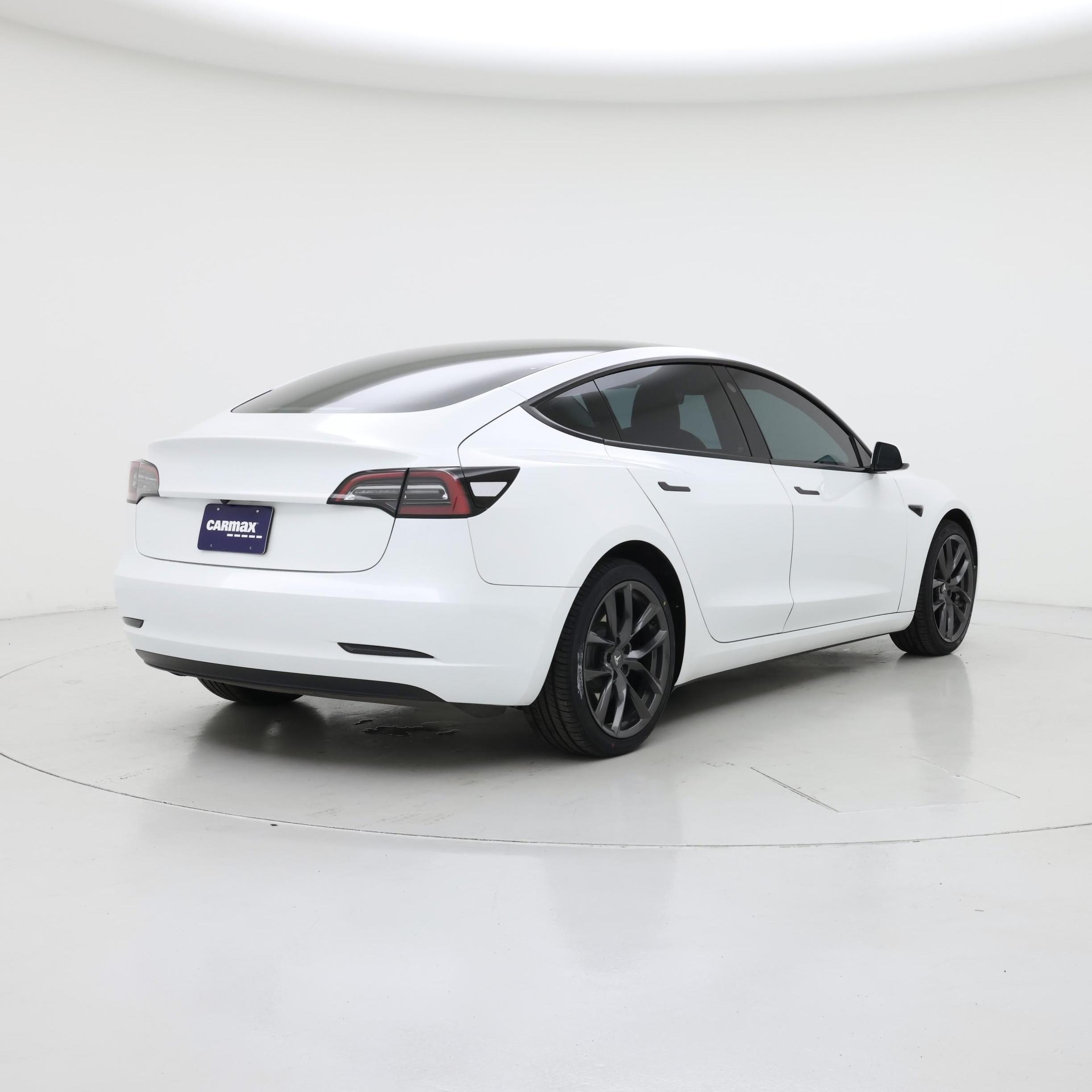 Thumbnail: 2023 Tesla Model 3 - 8