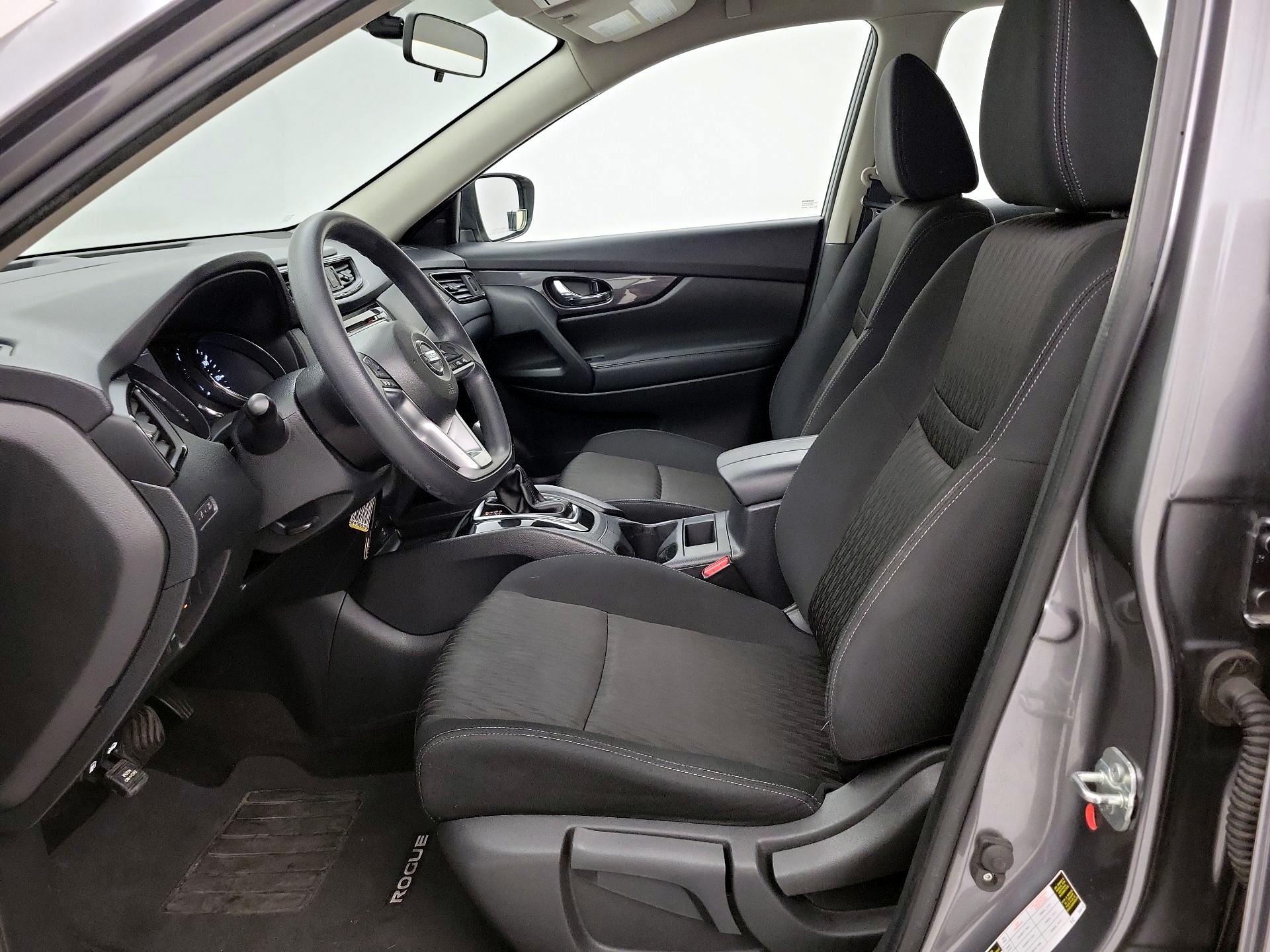 Thumbnail: 2017 Nissan Rogue - 11