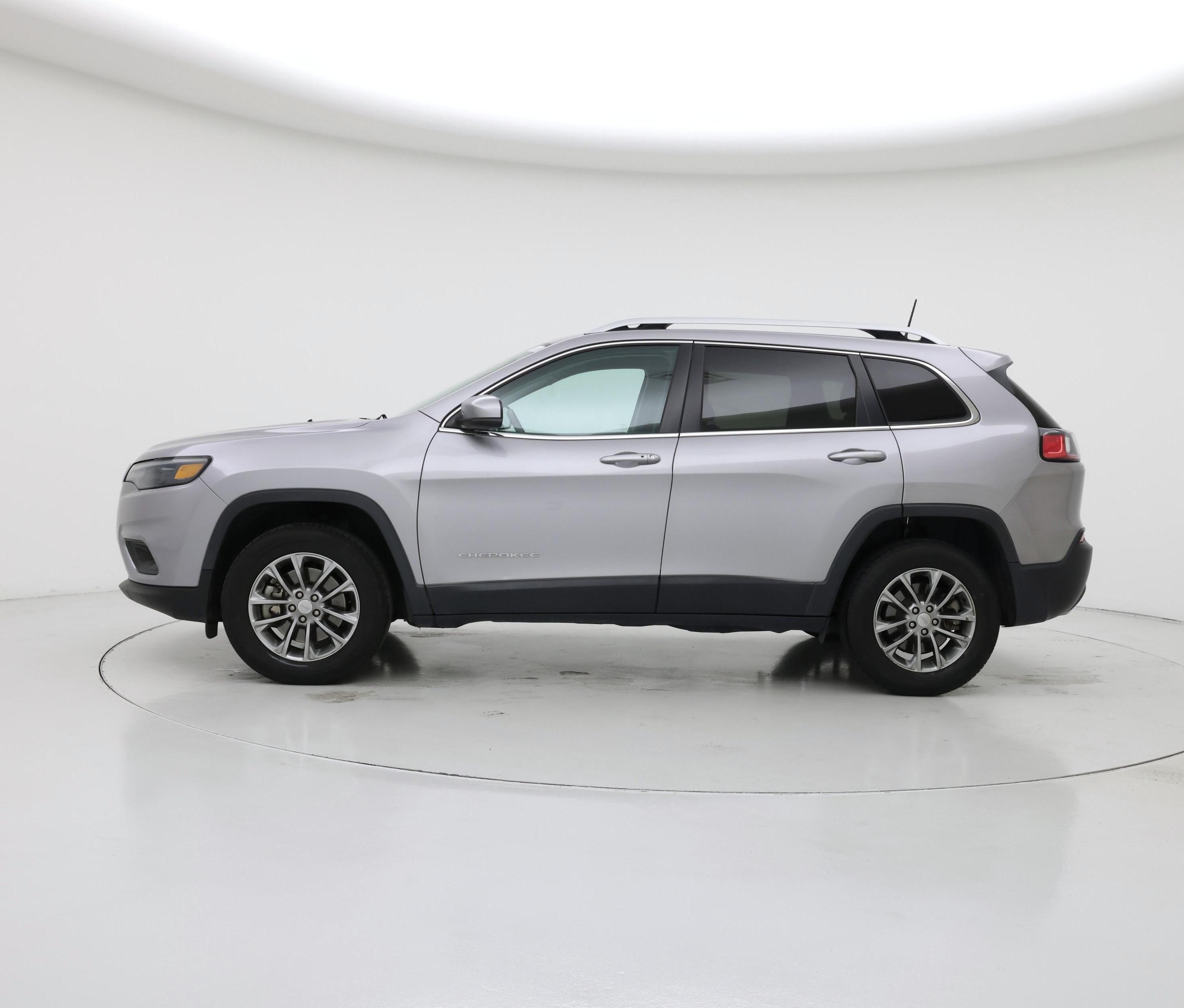 Thumbnail: 2019 Jeep Cherokee - 3