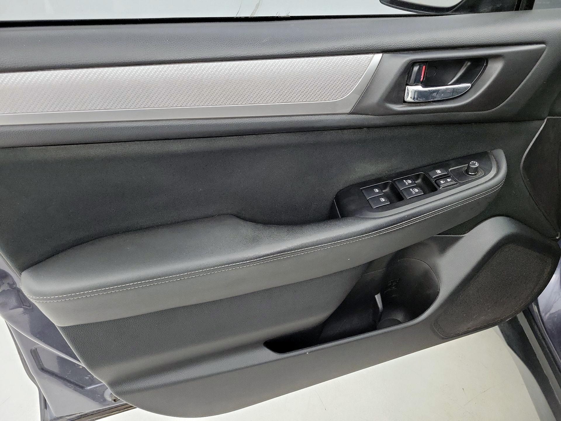 Thumbnail: 2017 Subaru Outback - 12