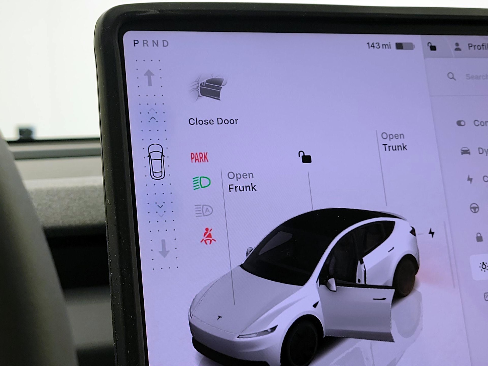 2026 Tesla Model Y Standard - Photo 18