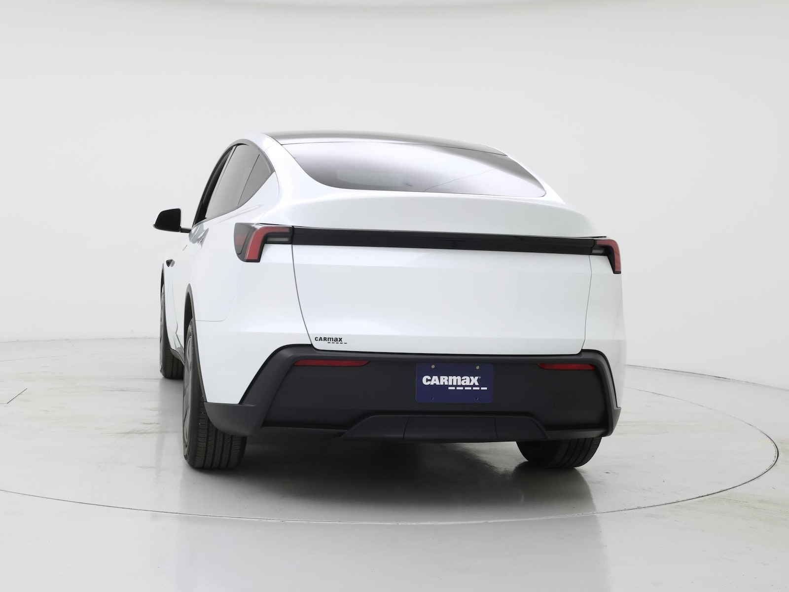 2026 Tesla Model Y Standard - Photo 7